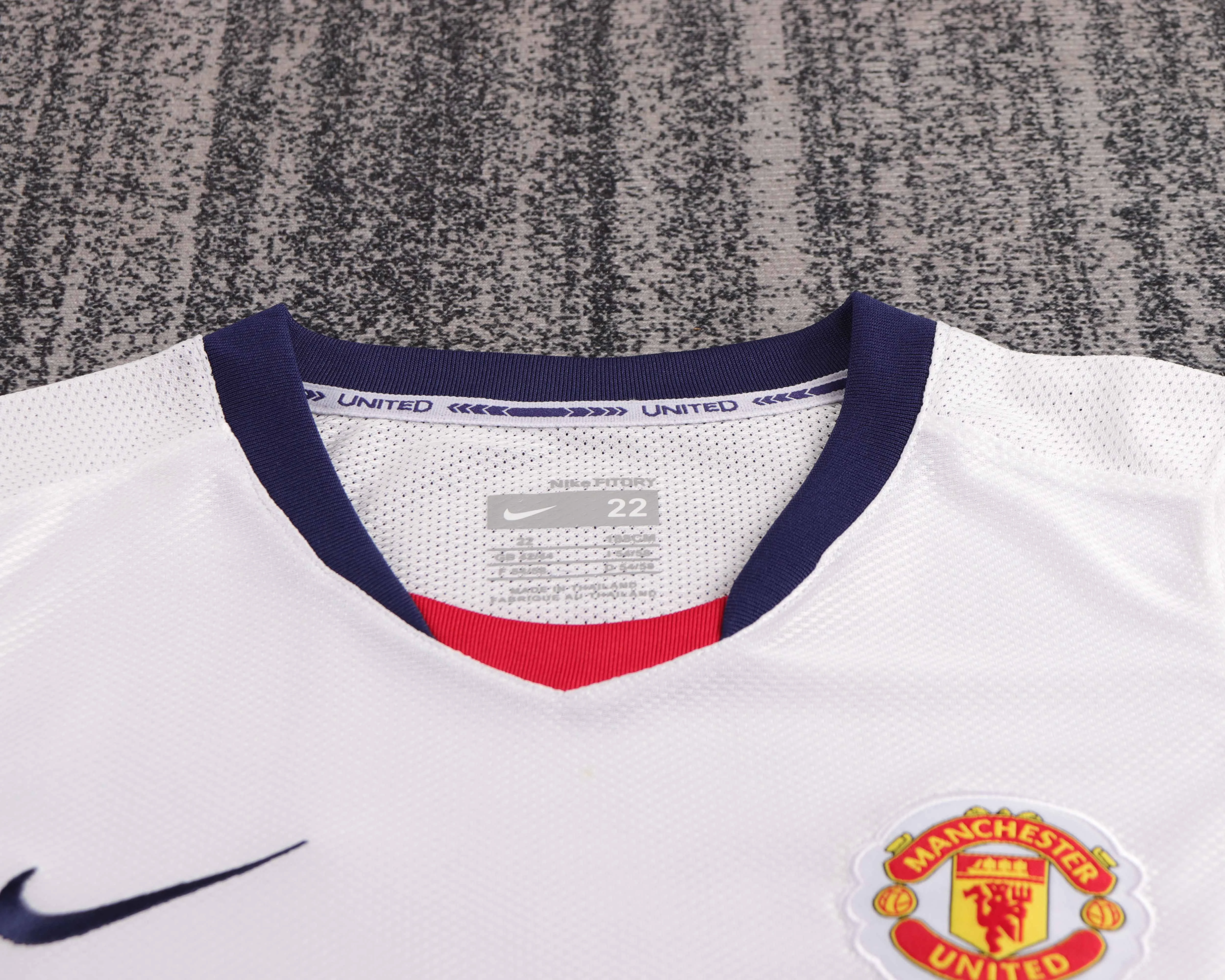 2008-09 Manchester United Away League Retro Shirt - Kids Sizes view 9