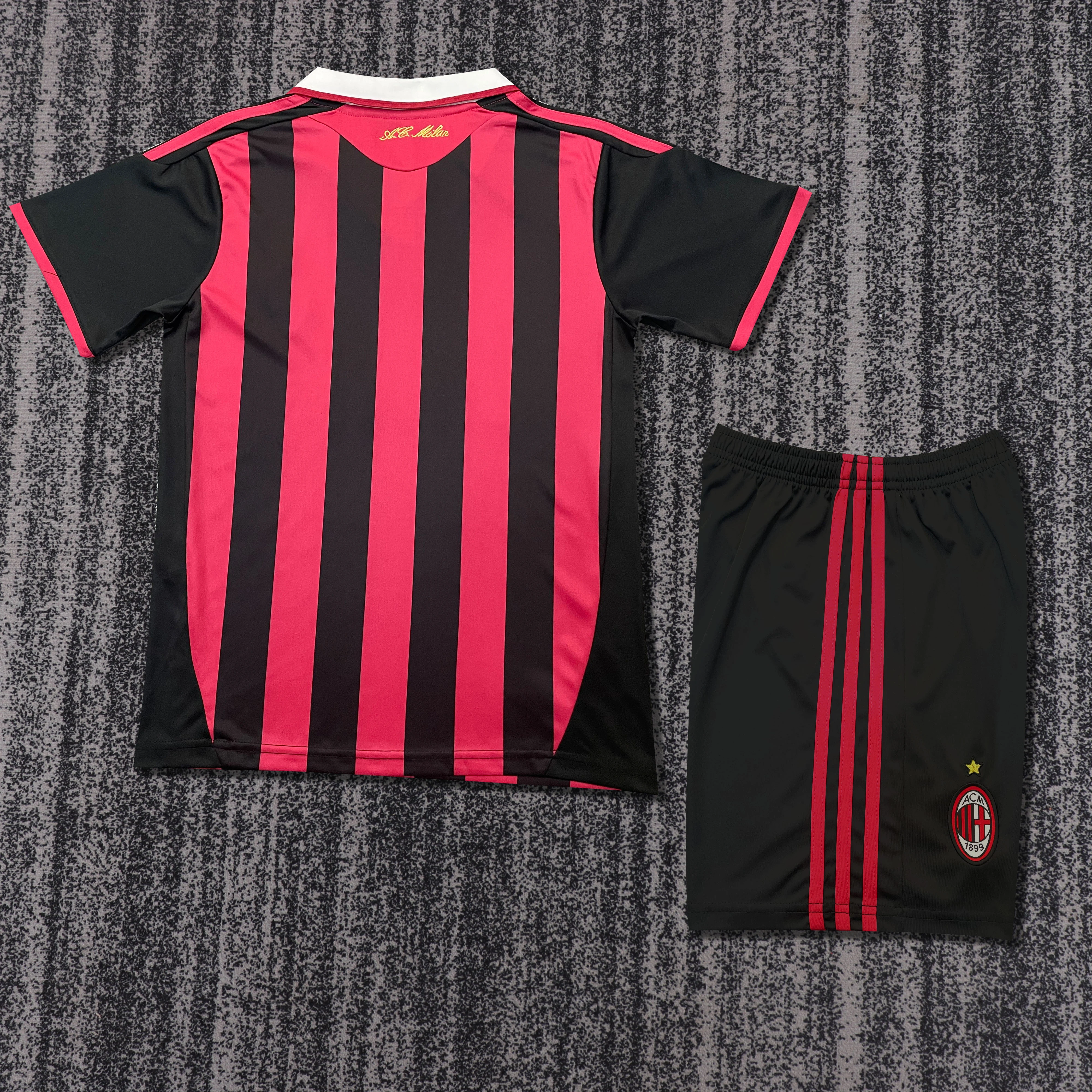 2009-10 AC Home Retro Shirt - Kids Sizes view 2