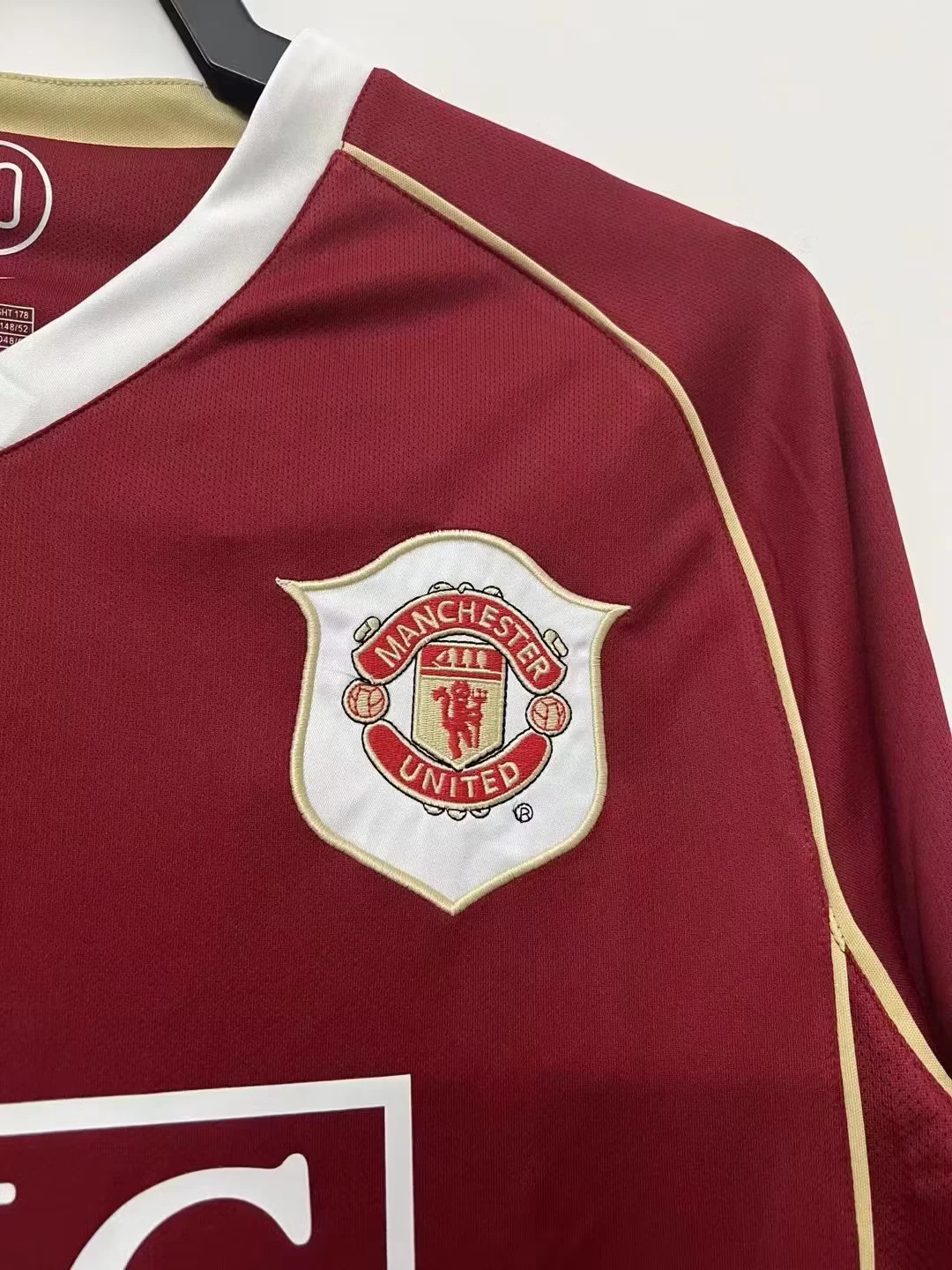 2006-07 Manchester United Home Long Sleeve Retro Shirt view 3