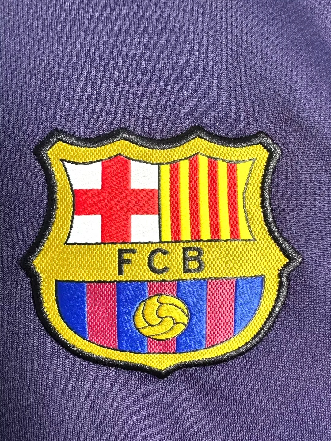 2016-17 Barcelona Away Retro Jersey view 7
