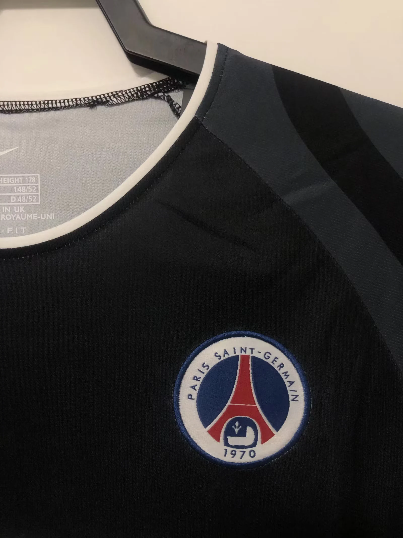 2001 Paris Second Away Retro Jersey view 8
