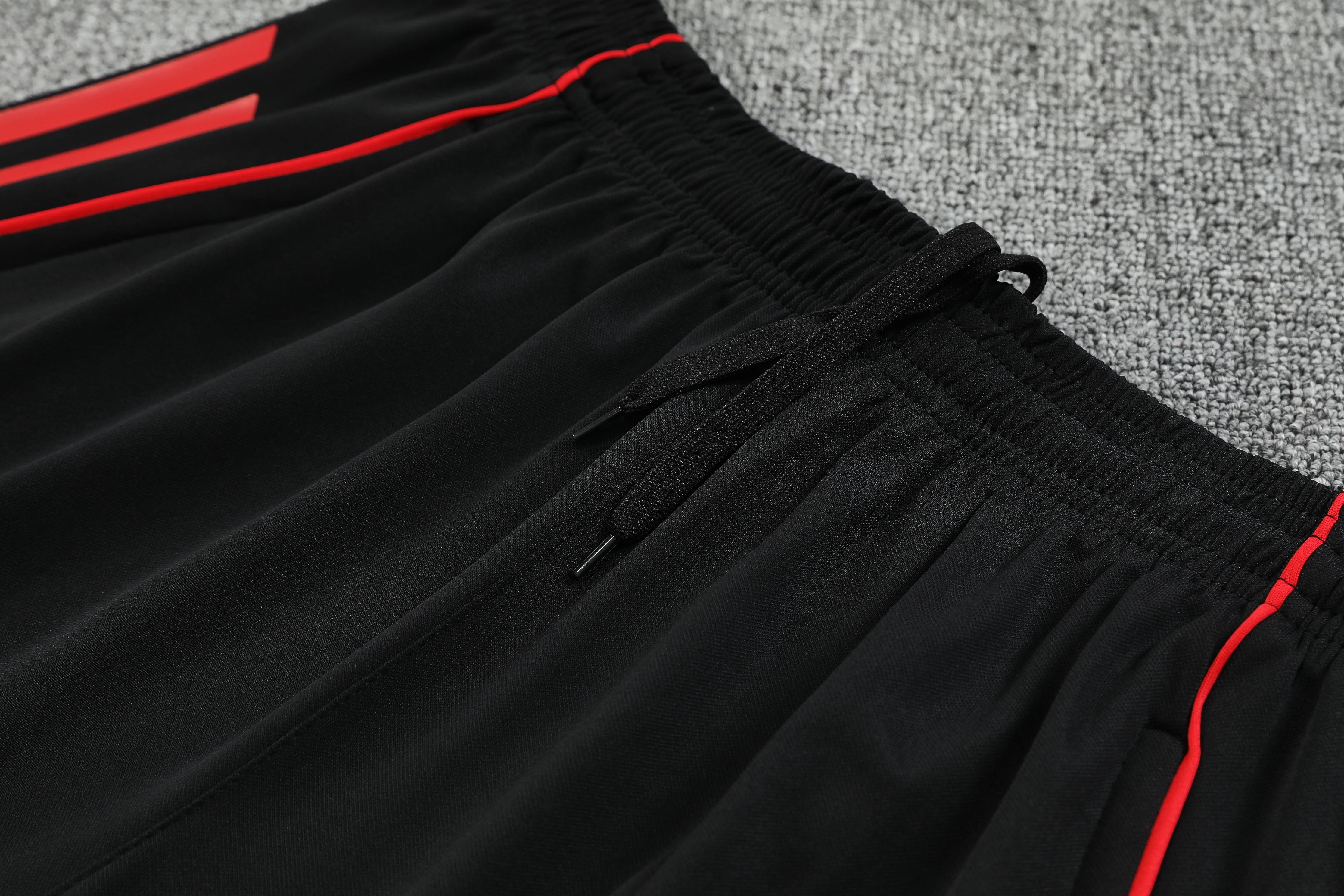 2025-26 Manchester United training vest jersey view 8