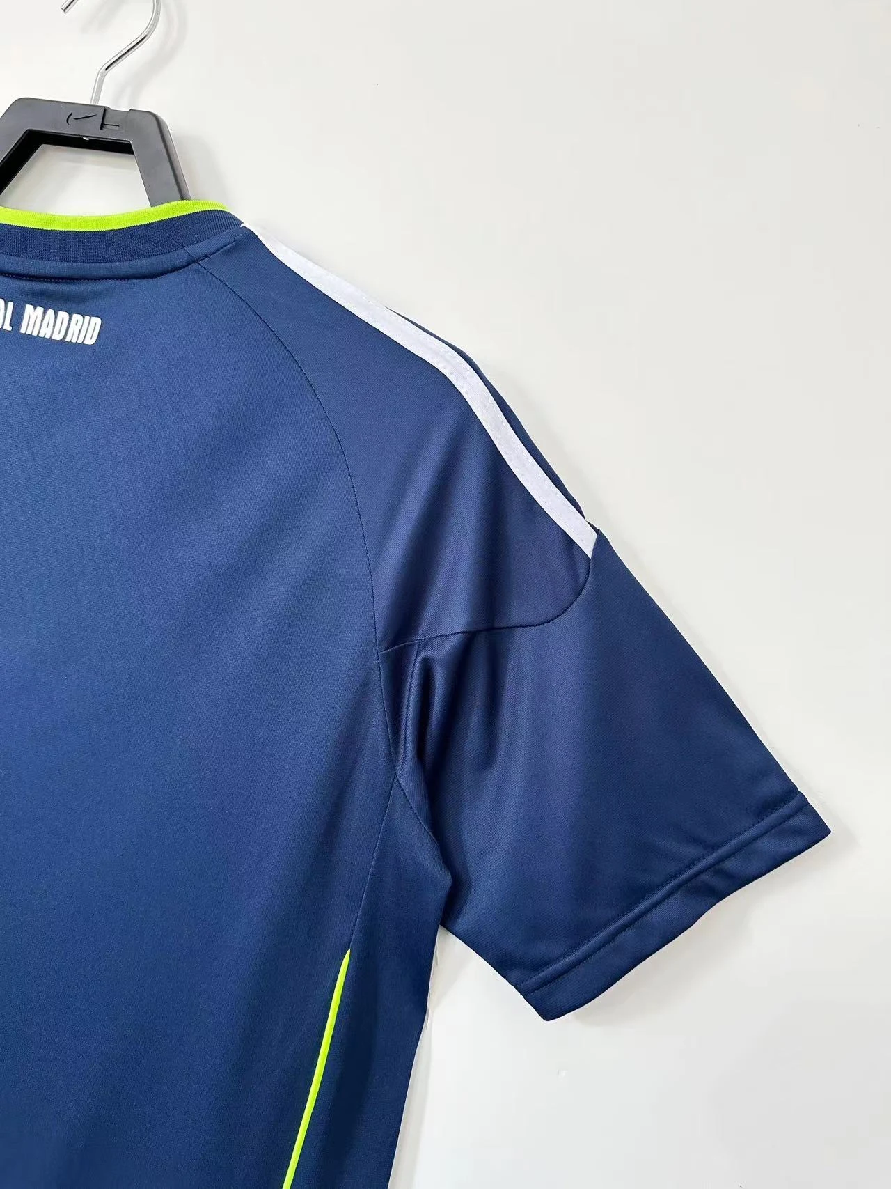 2010-11 Real Madrid Away Retro Jersey view 7