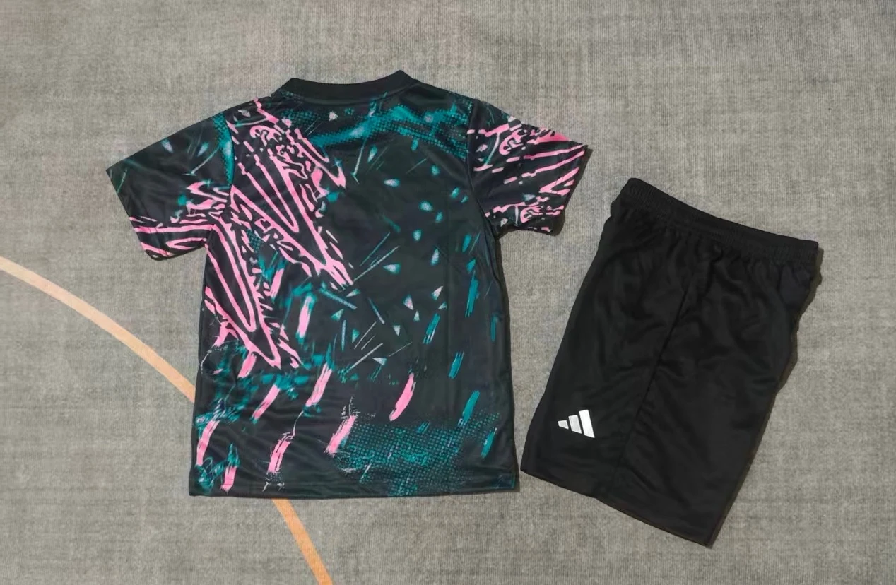 2026-27 Liverpool Training Jersey - Kids' view 2