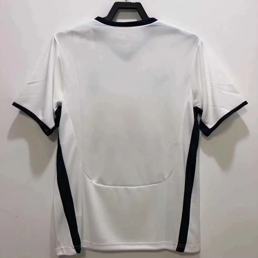 2008-09 Tottenham Hotspur Home Retro Jersey view 2