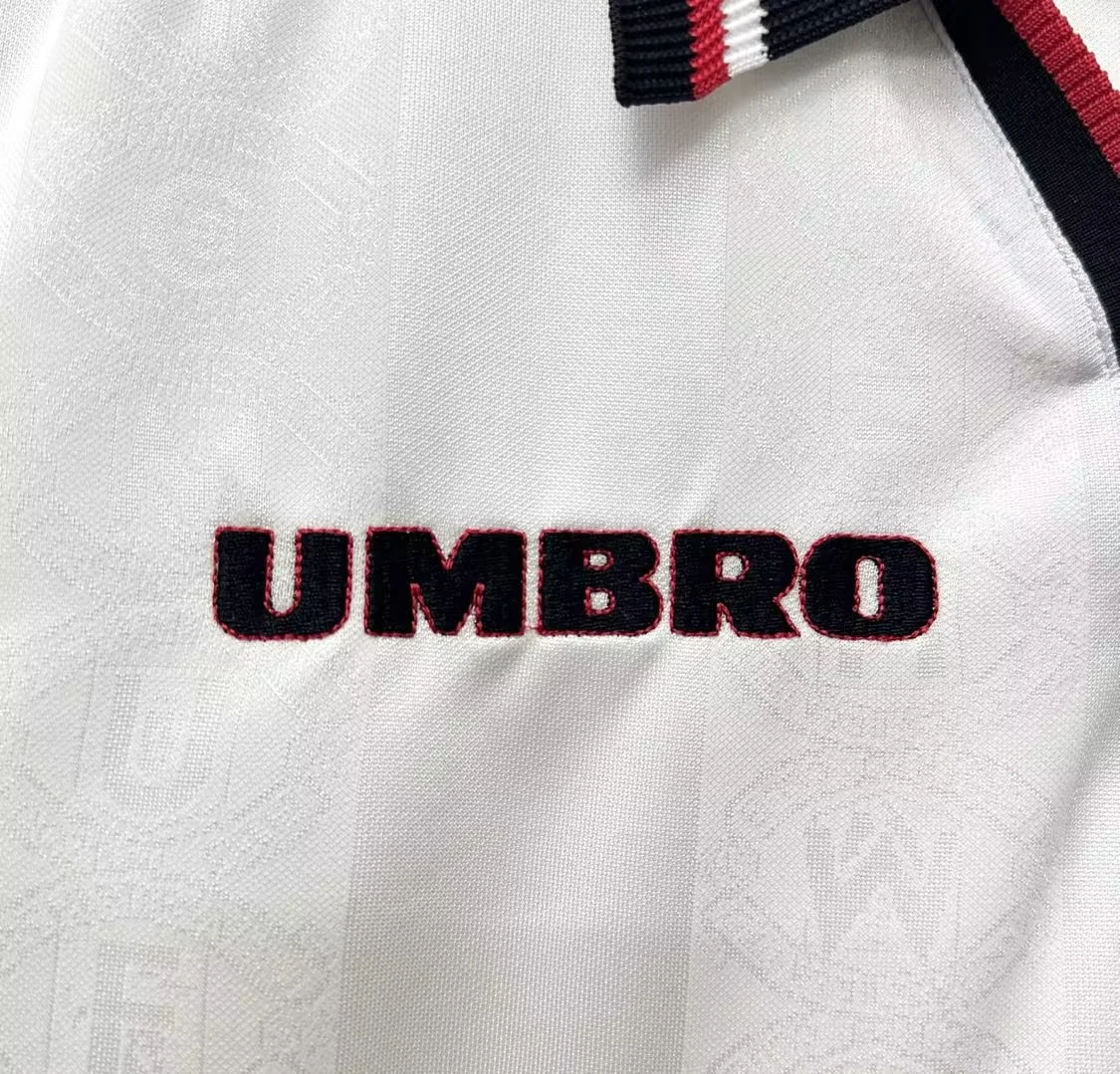 1998 Manchester United Away Retro Jersey view 5