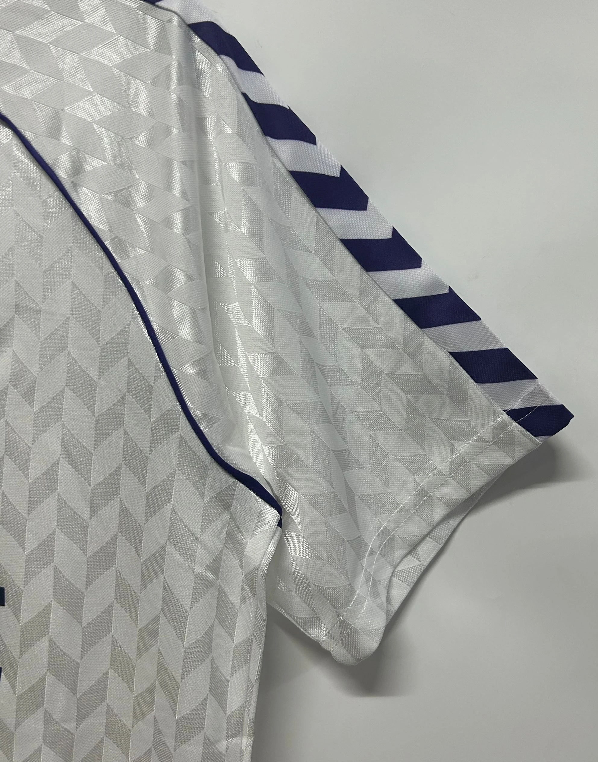 1986-87 Real Madrid Home Retro Jersey view 3
