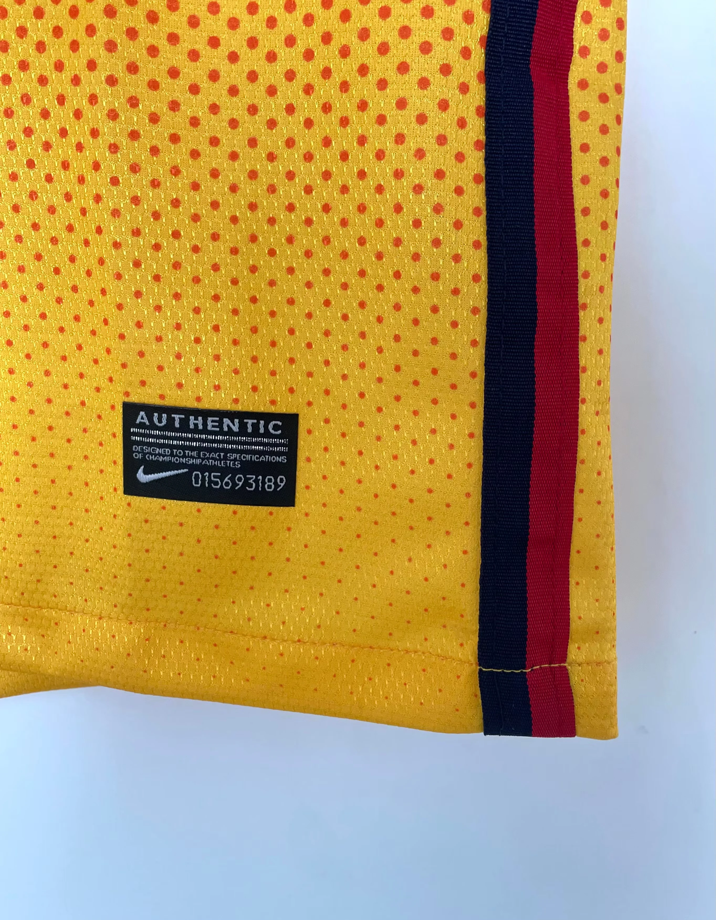 2012-13 Barcelona Away Retro Jersey view 5