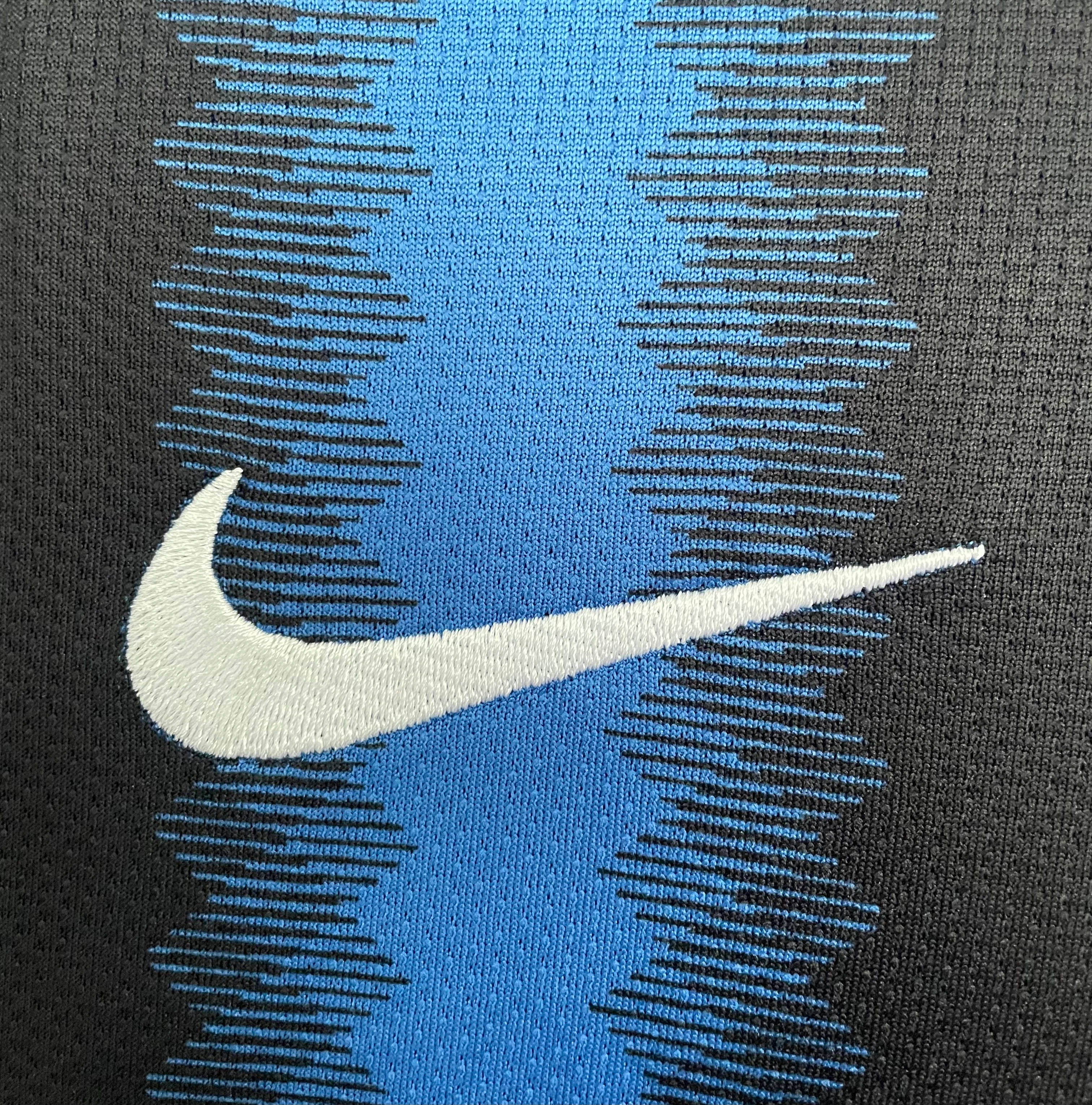 2010-11 Inter Milan Home Retro Jersey view 7
