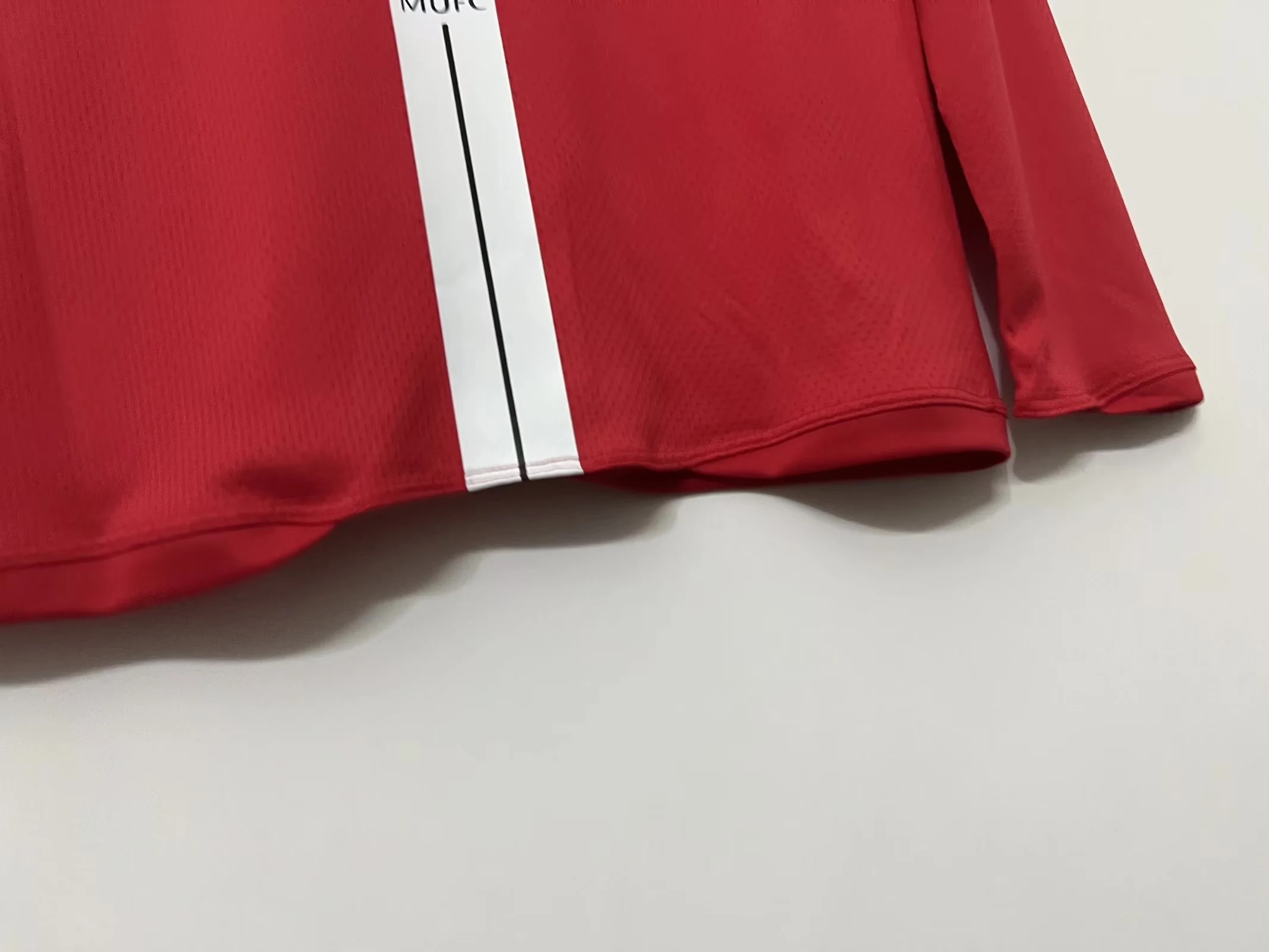 2007-08 Manchester United Home Long Sleeve Retro Shirt - Champions League Edition view 3