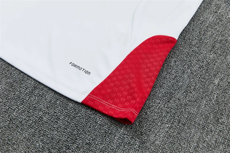 2026-27 Spain White Half-Zip Training Jersey (Two Stars) view 13