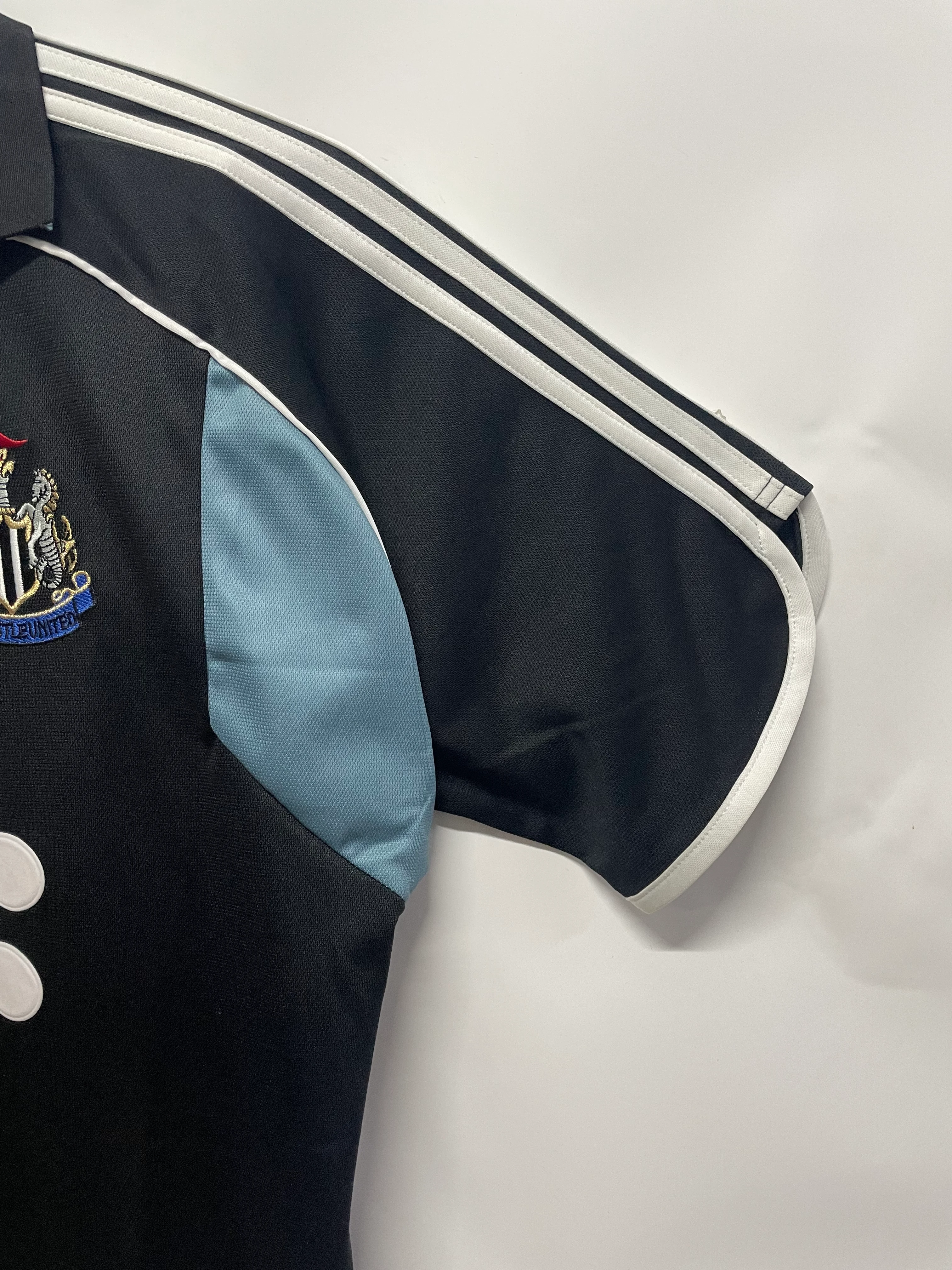 2000-01 Newcastle United Away Retro Jersey view 8