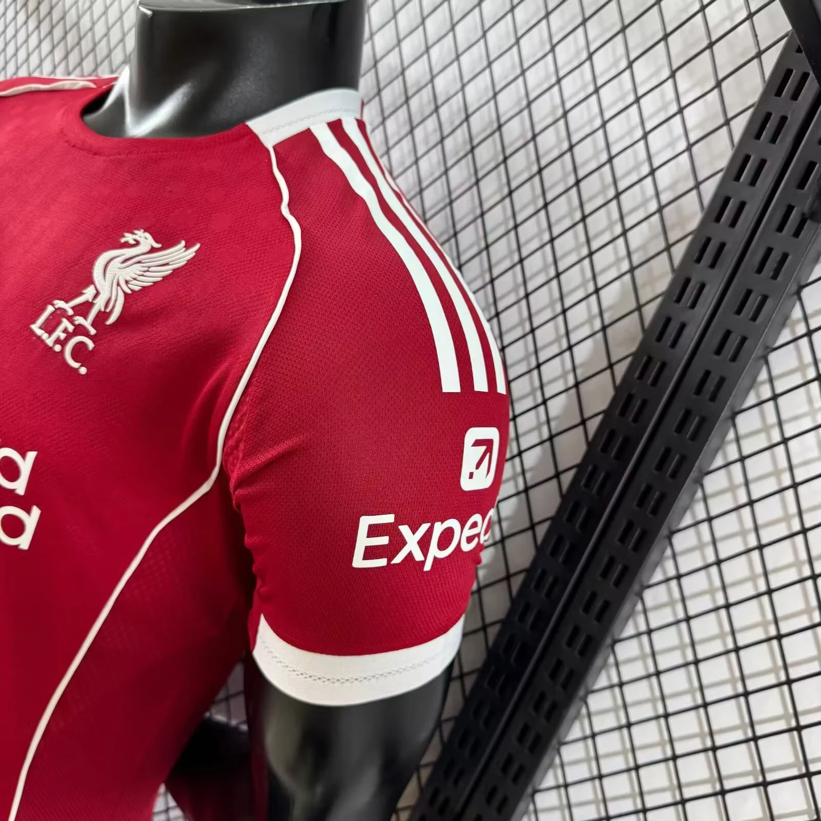 2025-26 Liverpool Home Shirt - Player Edition view 9