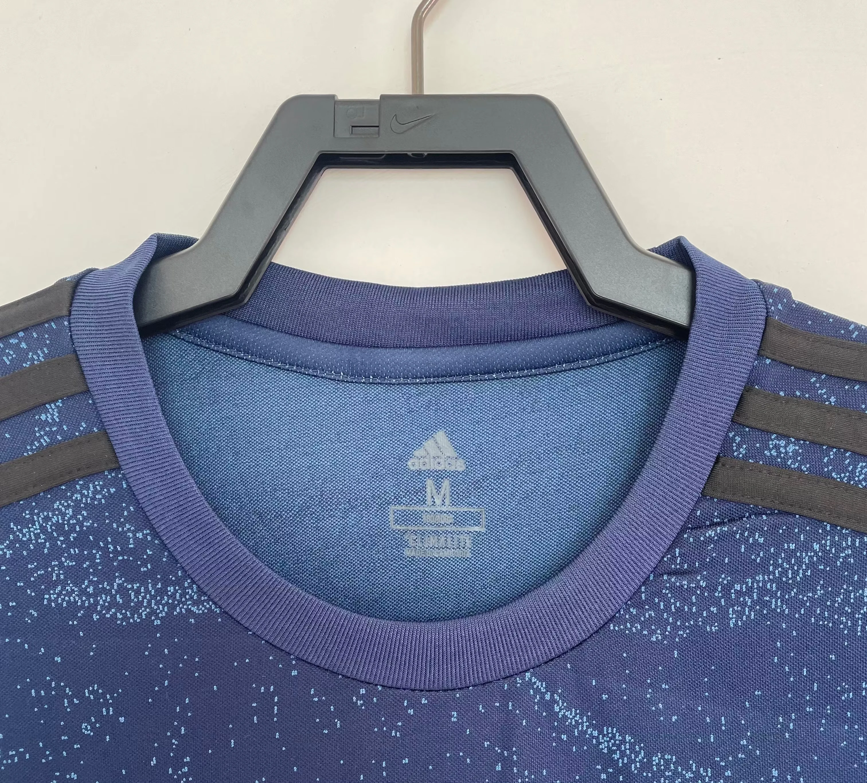 2019-20 Real Madrid Away Retro Jersey view 5