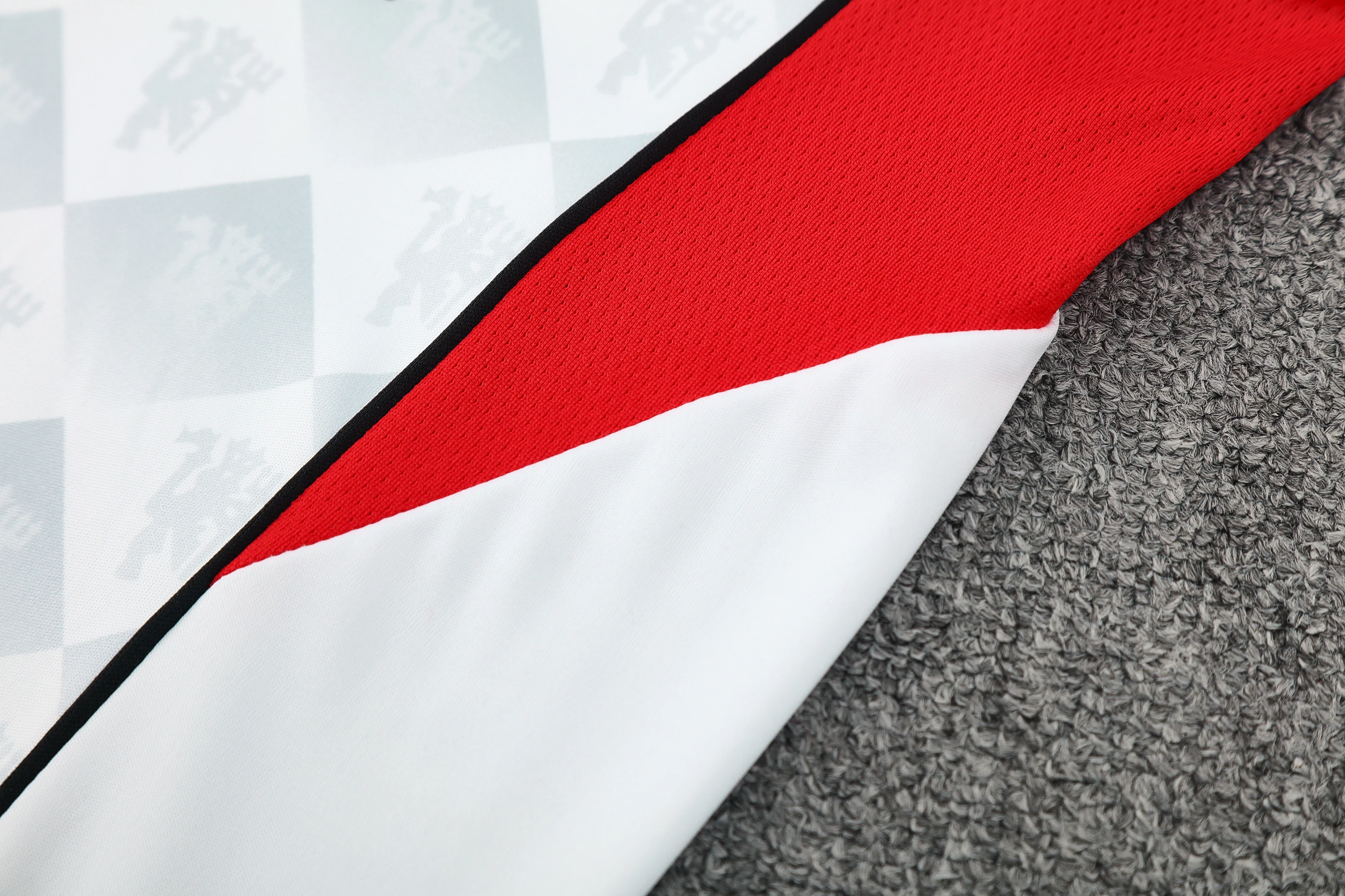 2025-26 Manchester United training vest jersey view 12