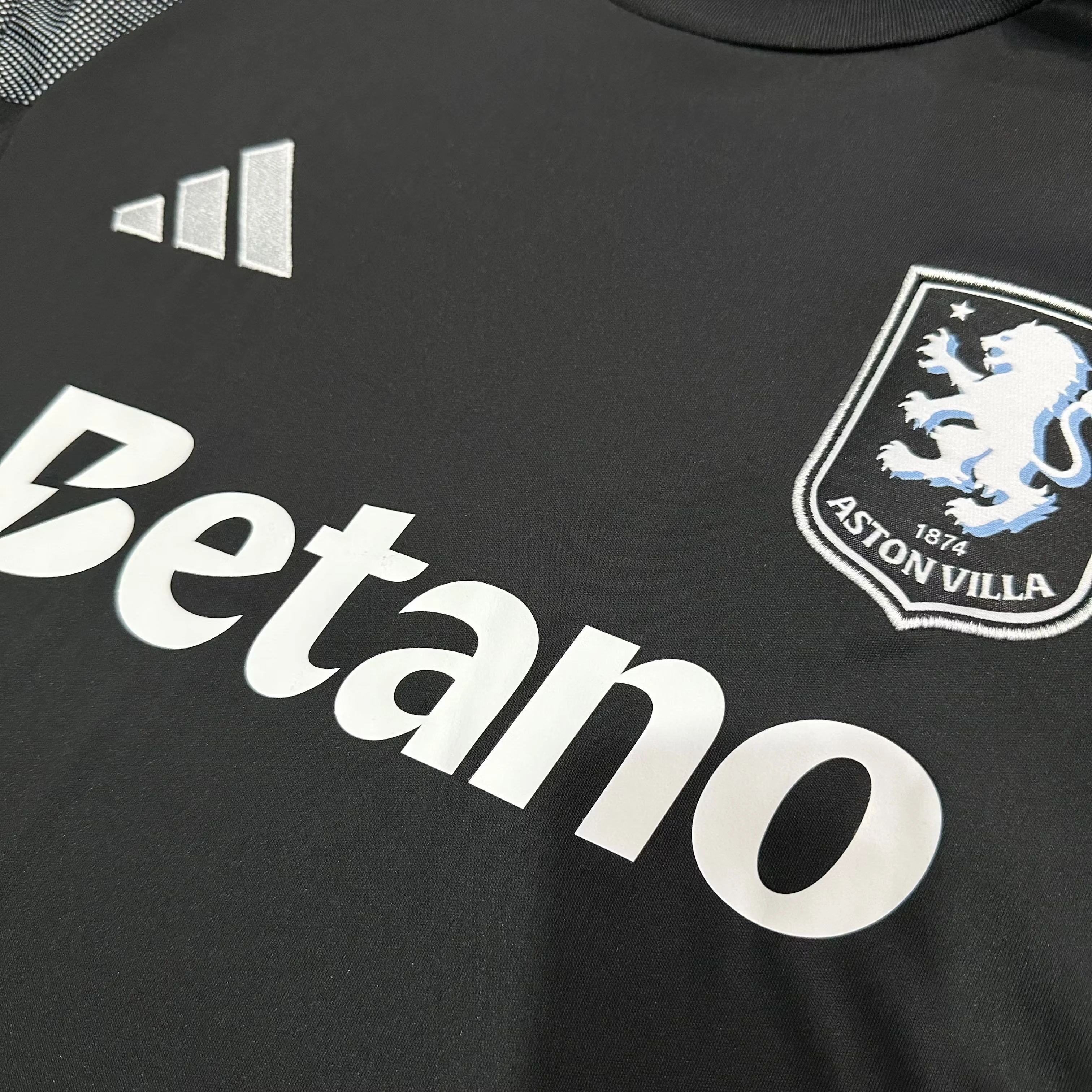 2025-26 Aston Villa Away Kit view 3