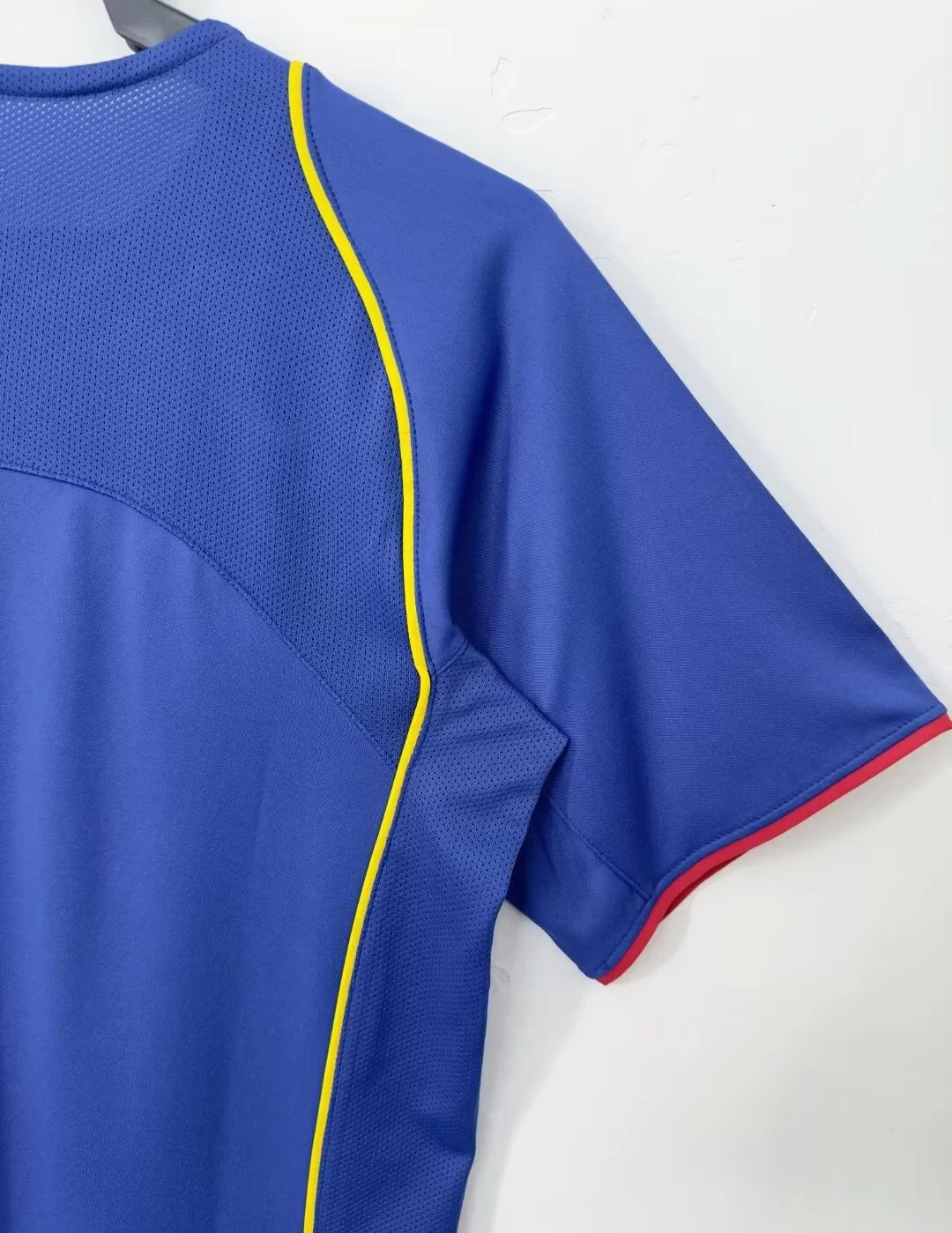 2004-05 Arsenal Away Retro Shirt view 7