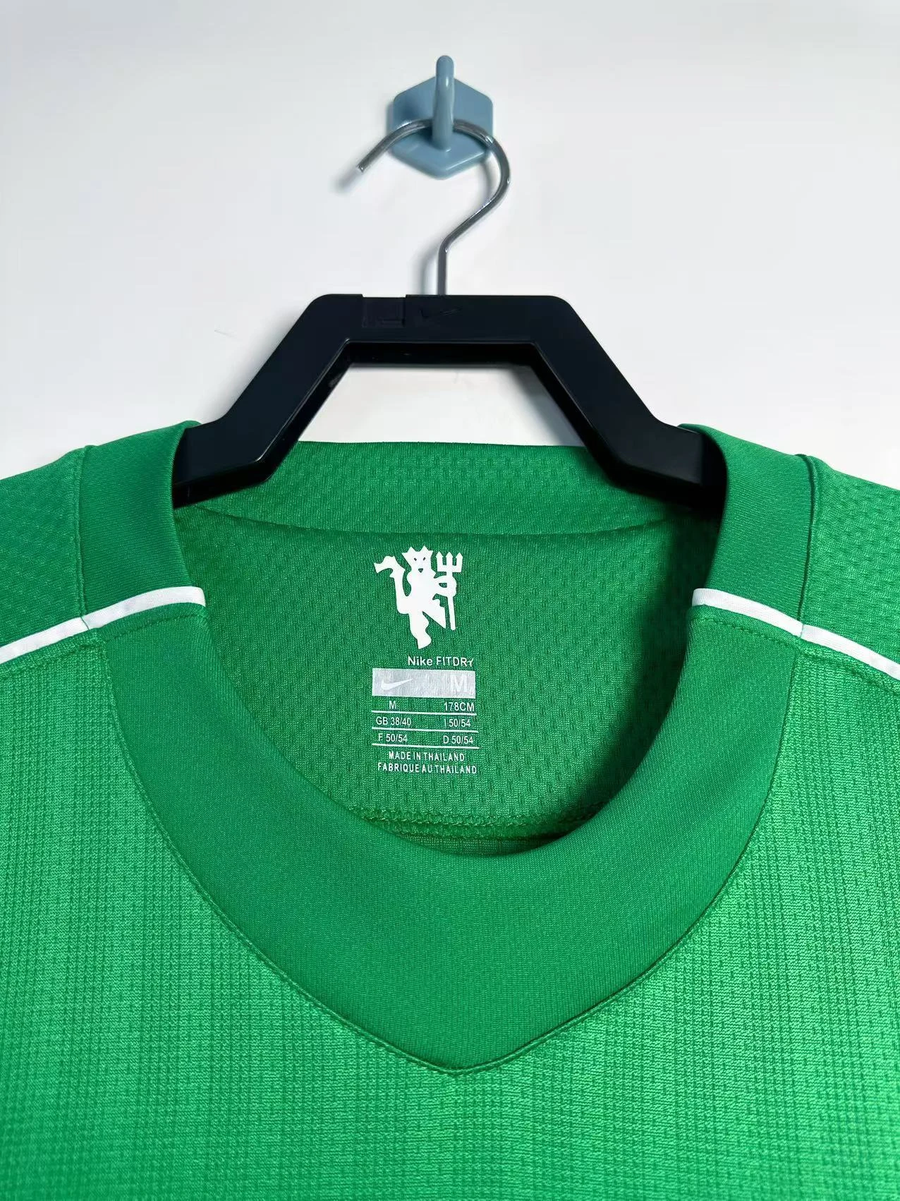 2007-08 Manchester United Retro Goalkeeper Jersey view 10
