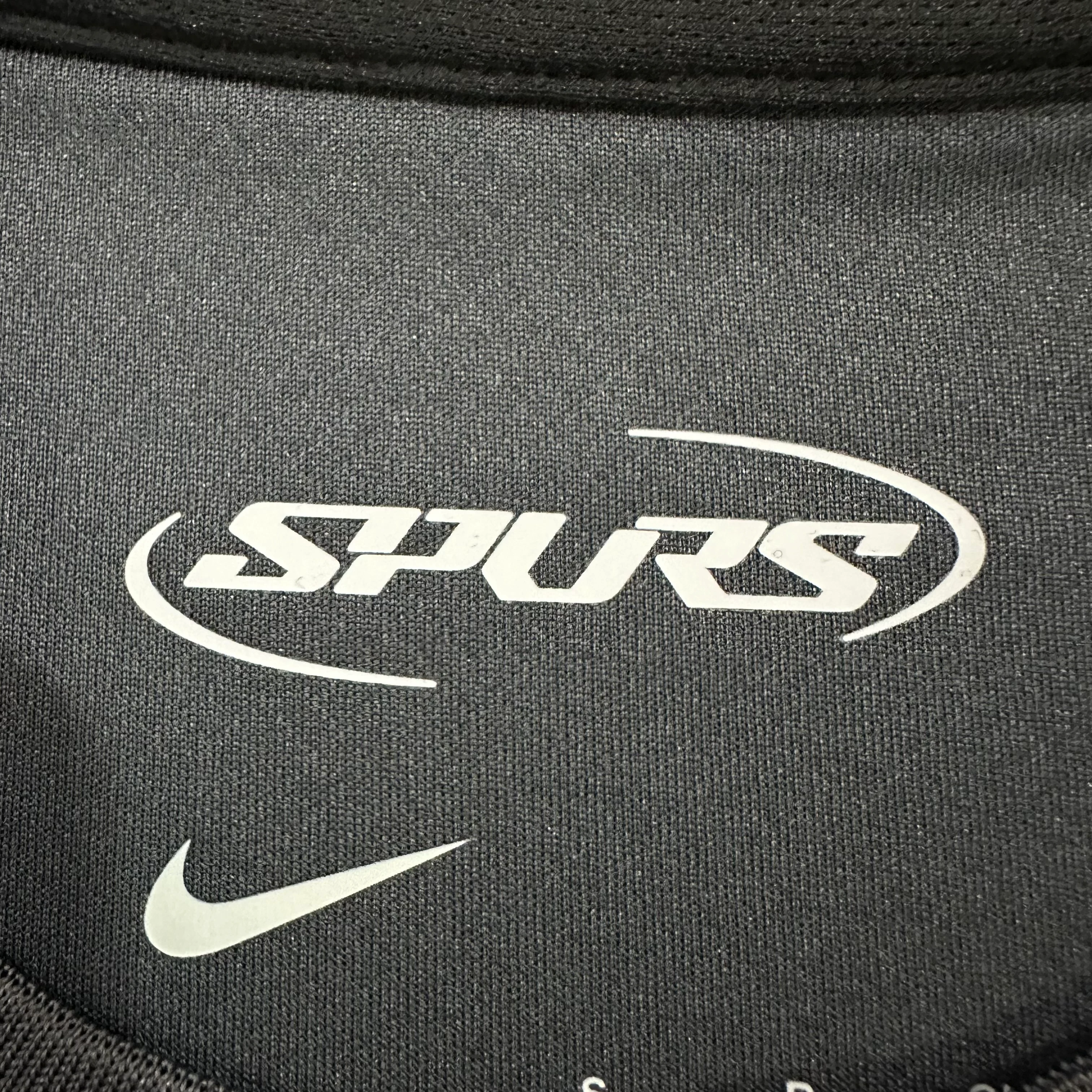 2025-26 Tottenham Hotspur Away Kit view 5