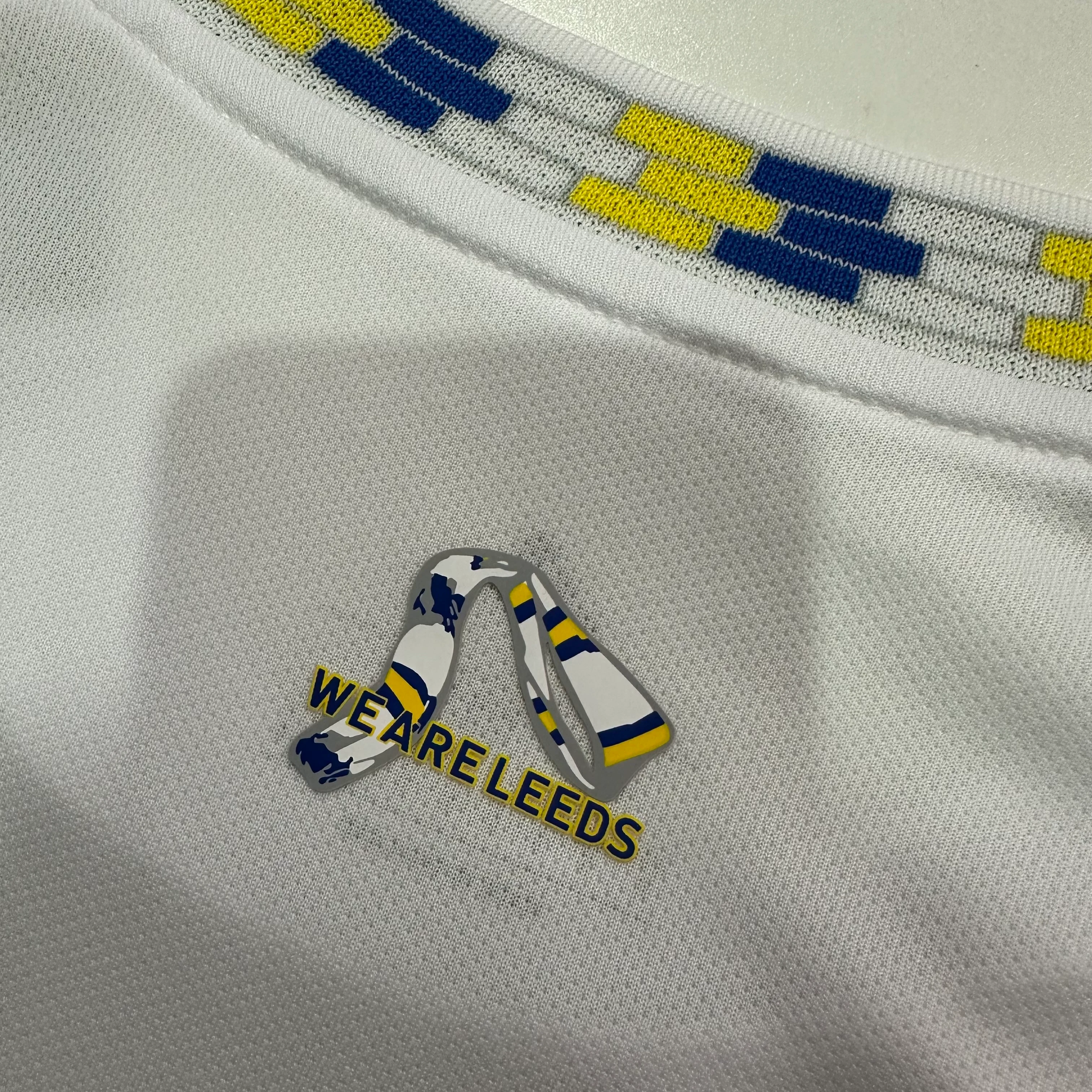 2025-26 Leeds United Home Kit view 4