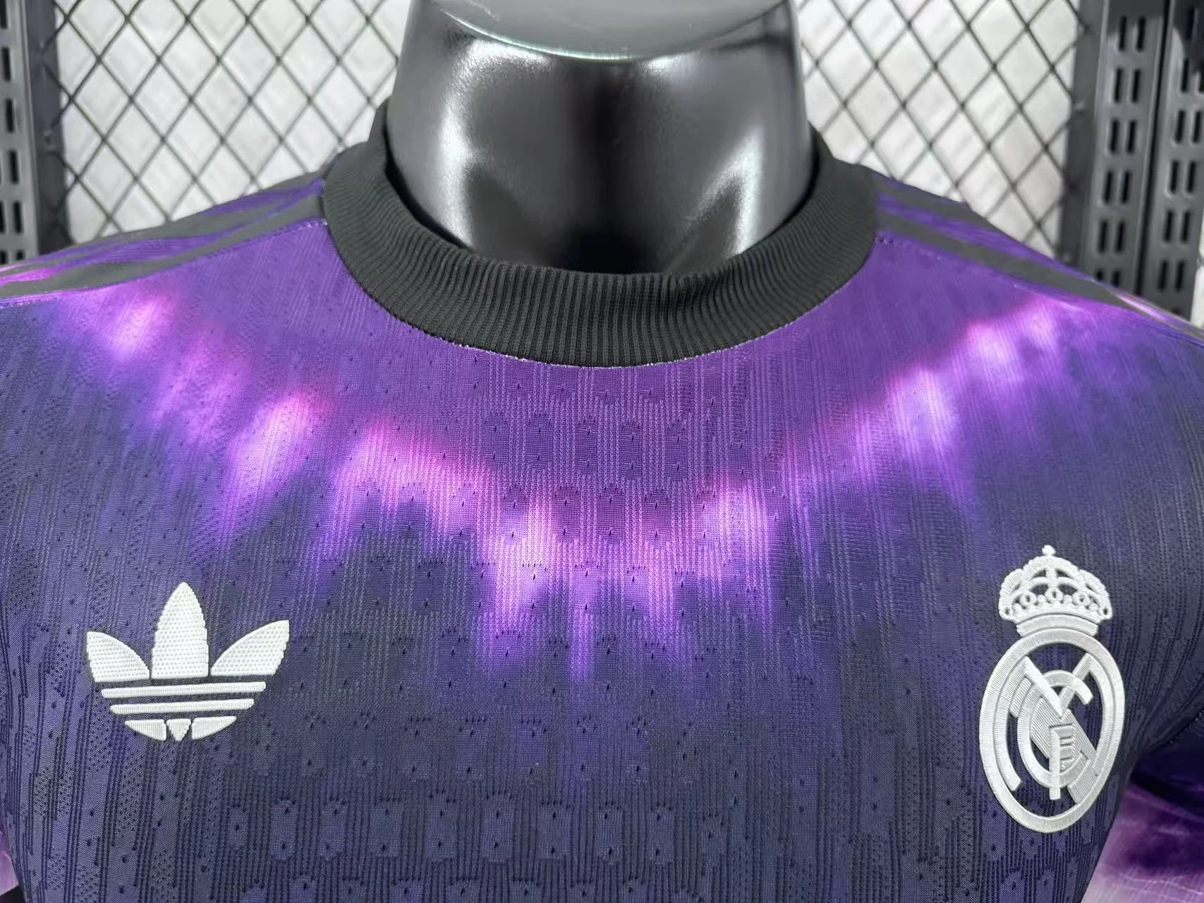 2025-26 Real Madrid Training Jersey - Player Edition view 3