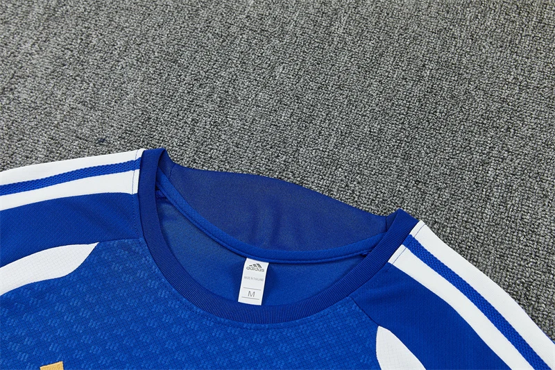 2026-27 Juventus light blue short-sleeved training jersey view 11