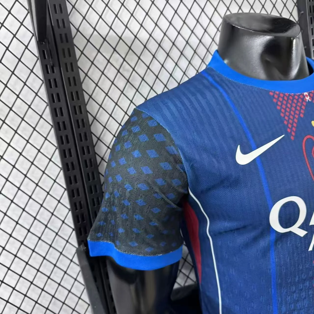 2025-26 Paris Saint-Germain Special Edition Jersey – Player Version view 6