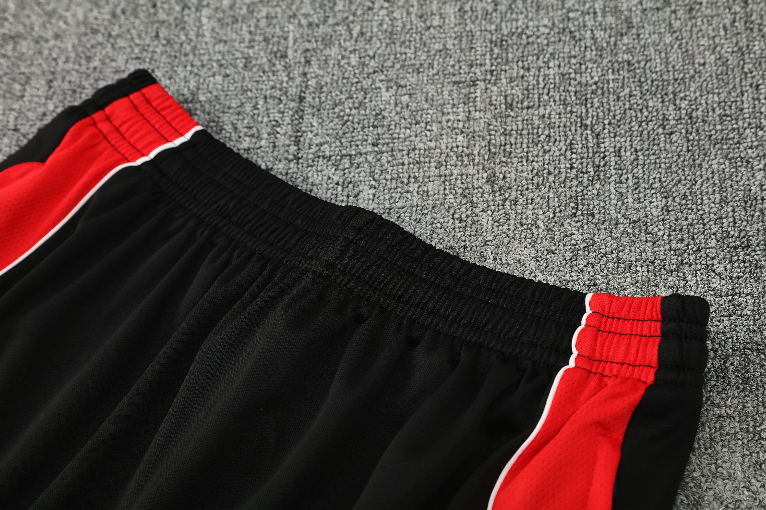 2025-26 Manchester United training vest jersey view 10