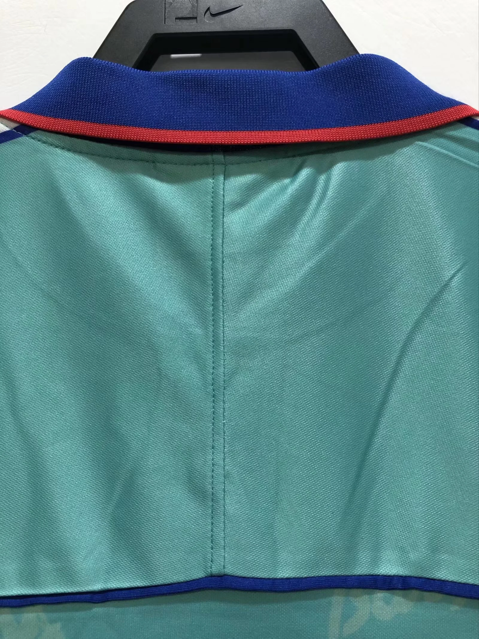 1992-95 Barcelona Away Retro Jersey view 3