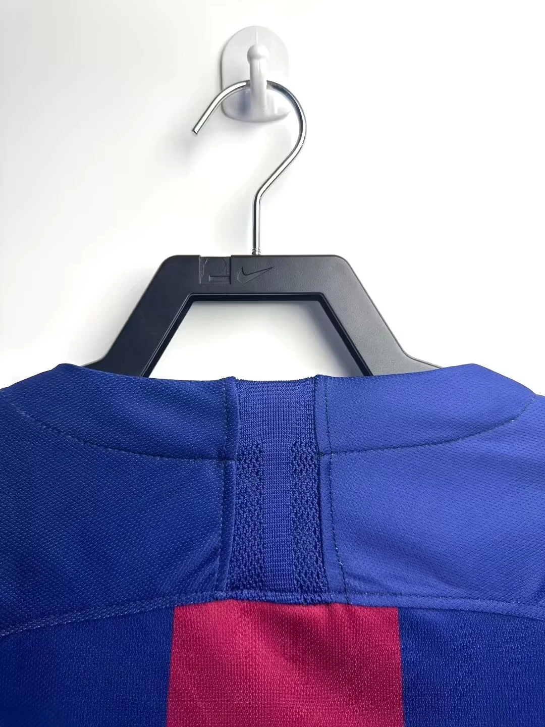 2019-20 Barcelona Home Retro Jersey view 10