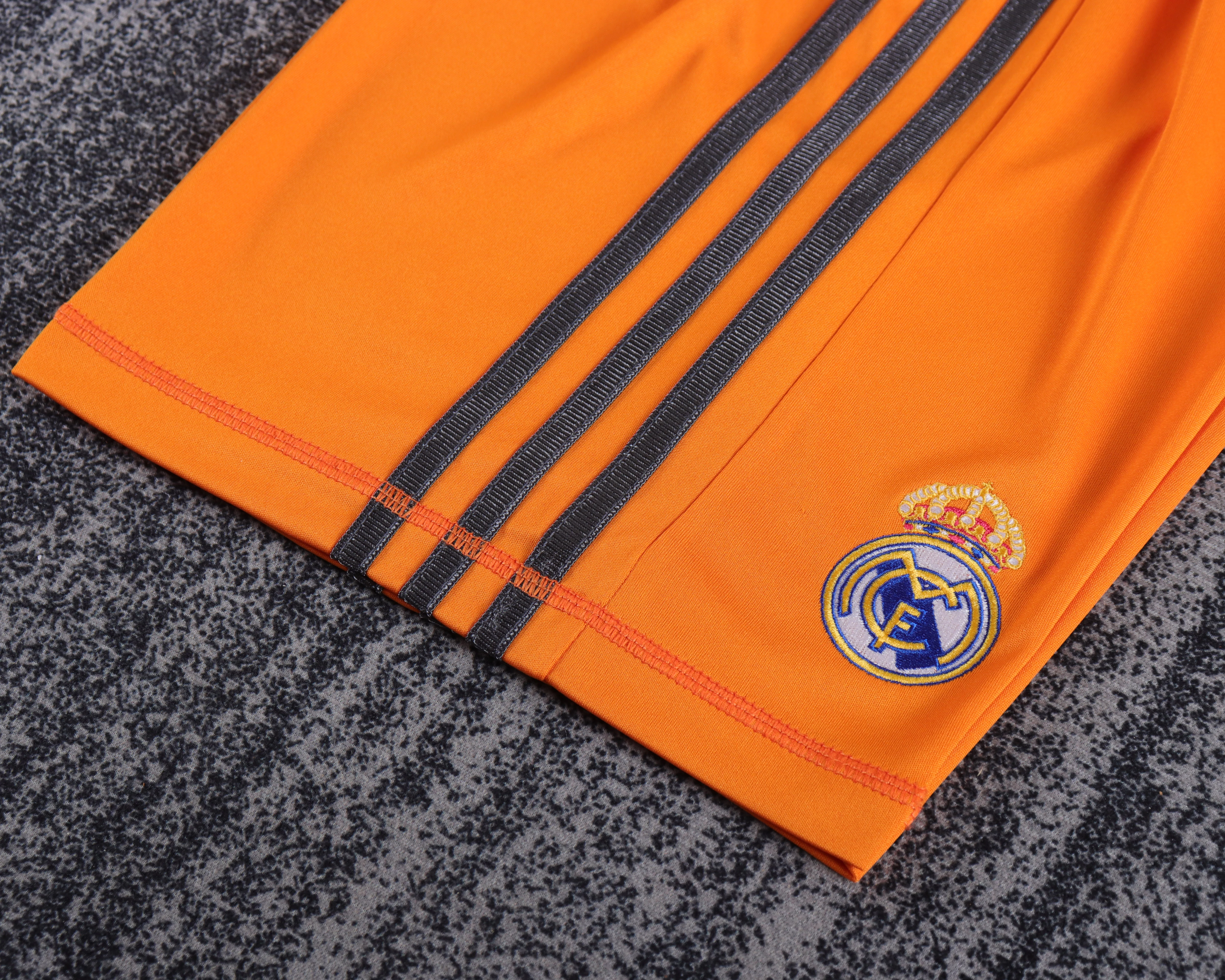 2013-14 Real Madrid Away Shirt - Kids Sizes view 6