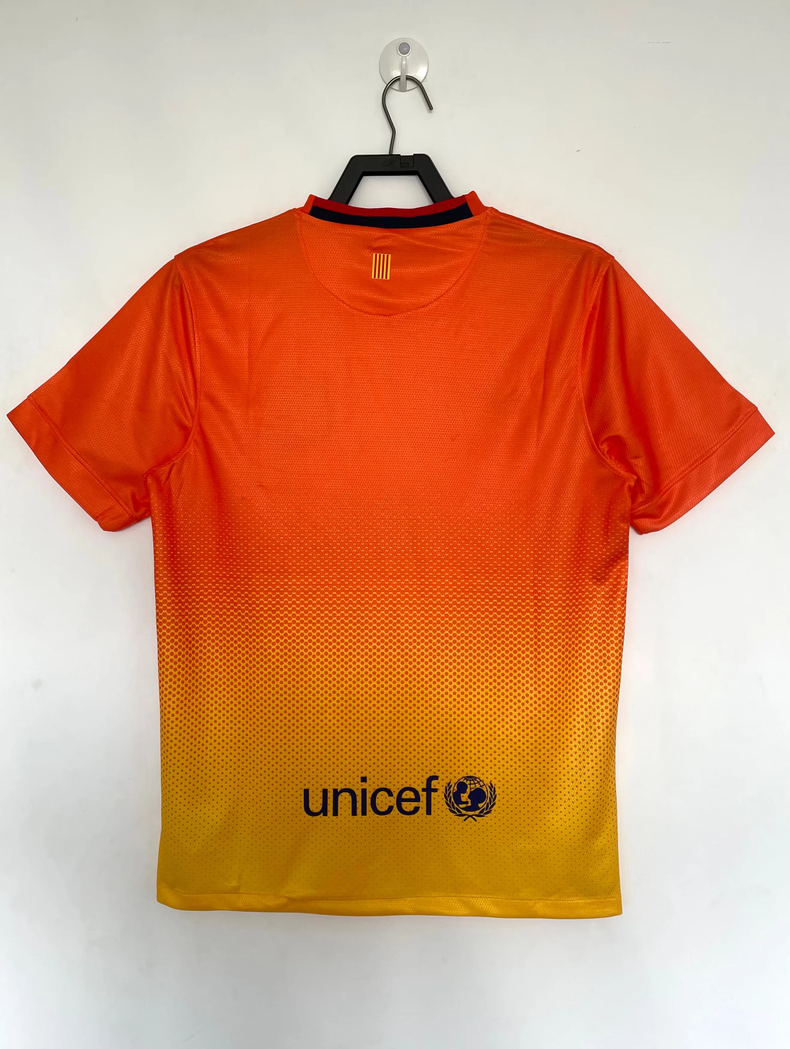 2012-13 Barcelona Away Retro Jersey view 2