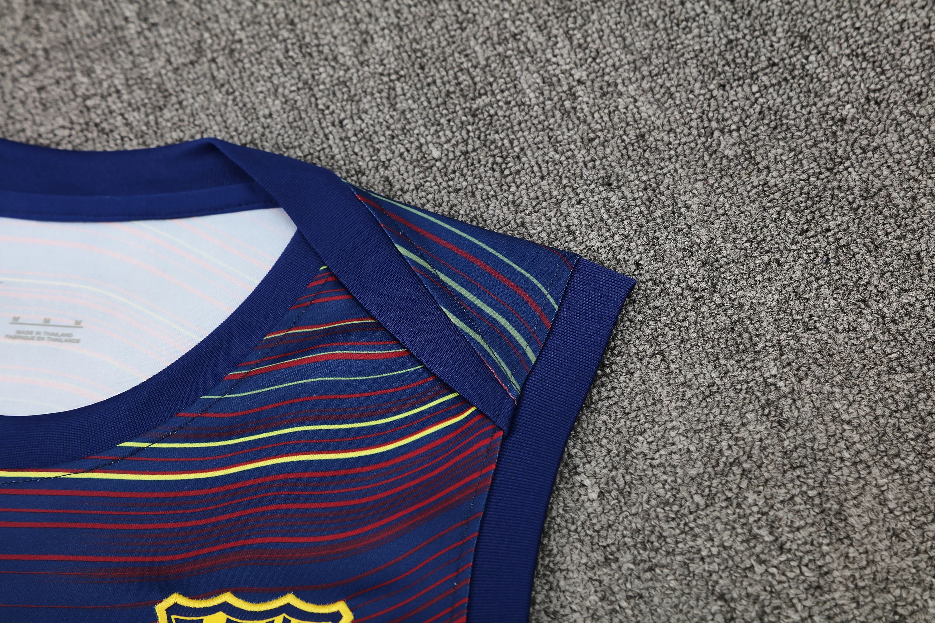 2025-26 Barcelona vest training jersey view 8