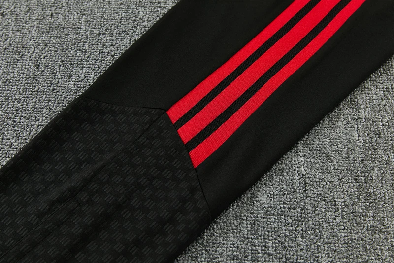 2026-27 Manchester United Red Half-Zip Training Jersey view 8