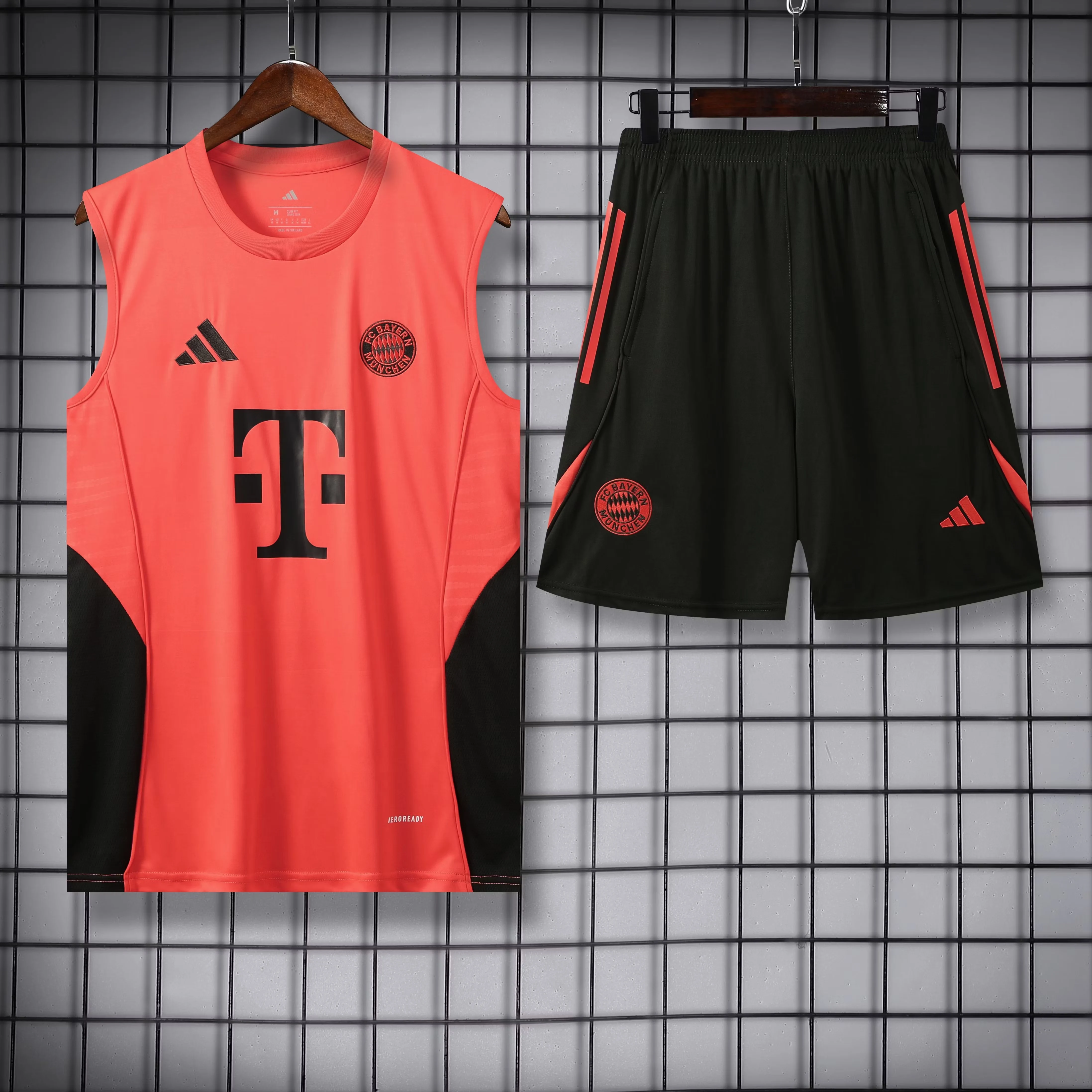 2025-26 Bayern Munich training vest jersey