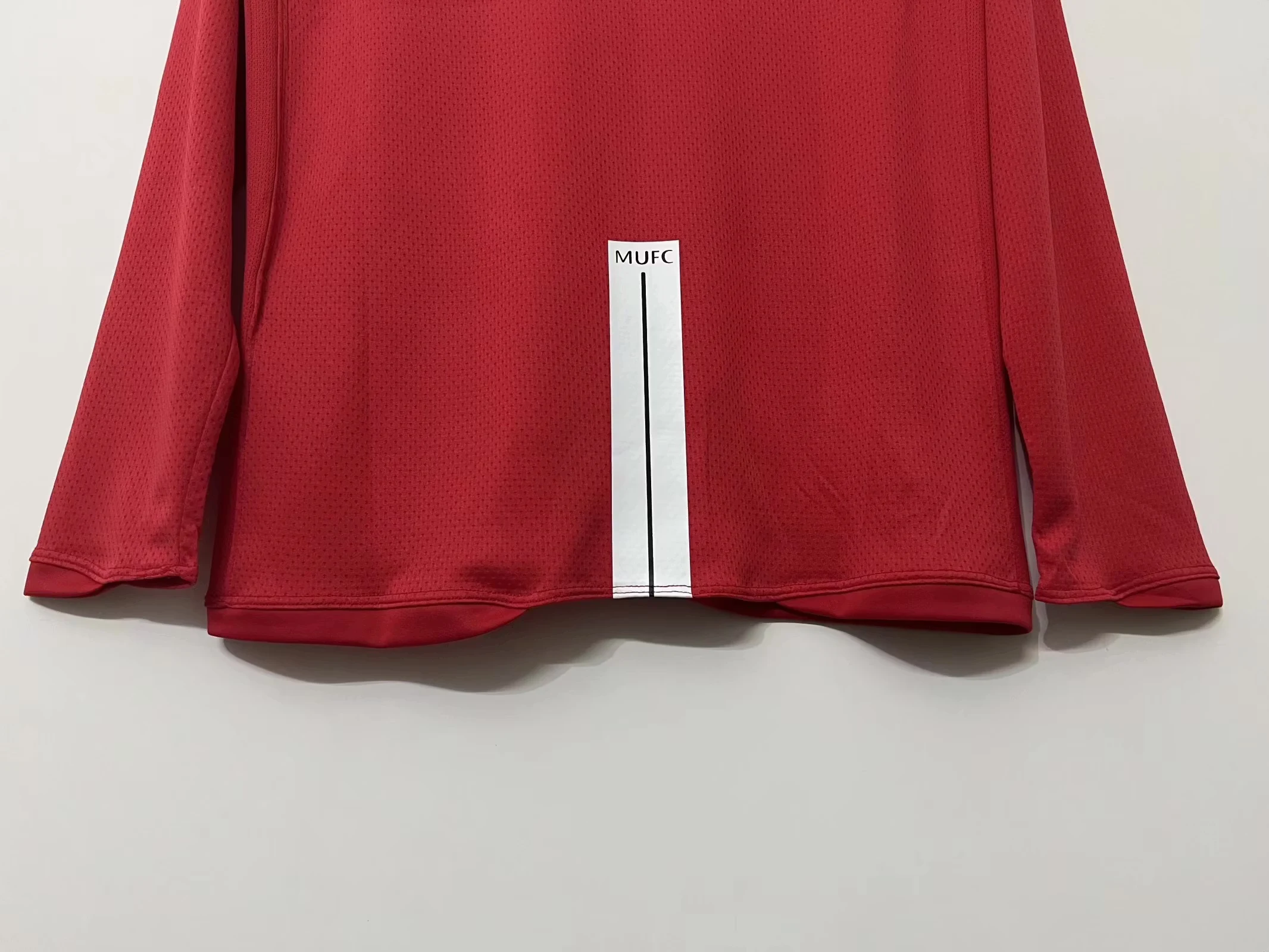 2007-08 Manchester United Home Long Sleeve Retro Shirt - League Plate view 4