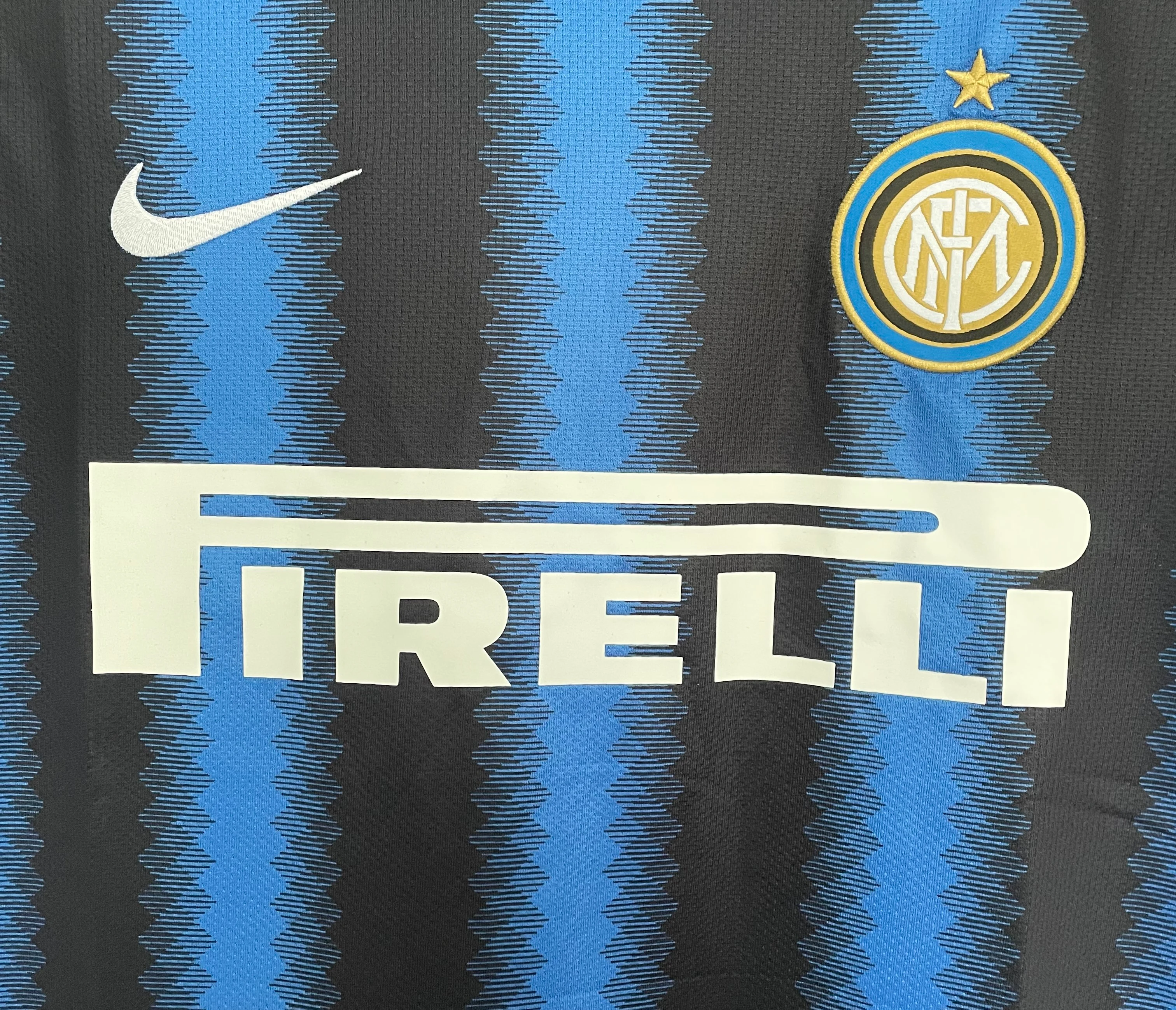 2010-11 Inter Milan Home Retro Jersey view 6