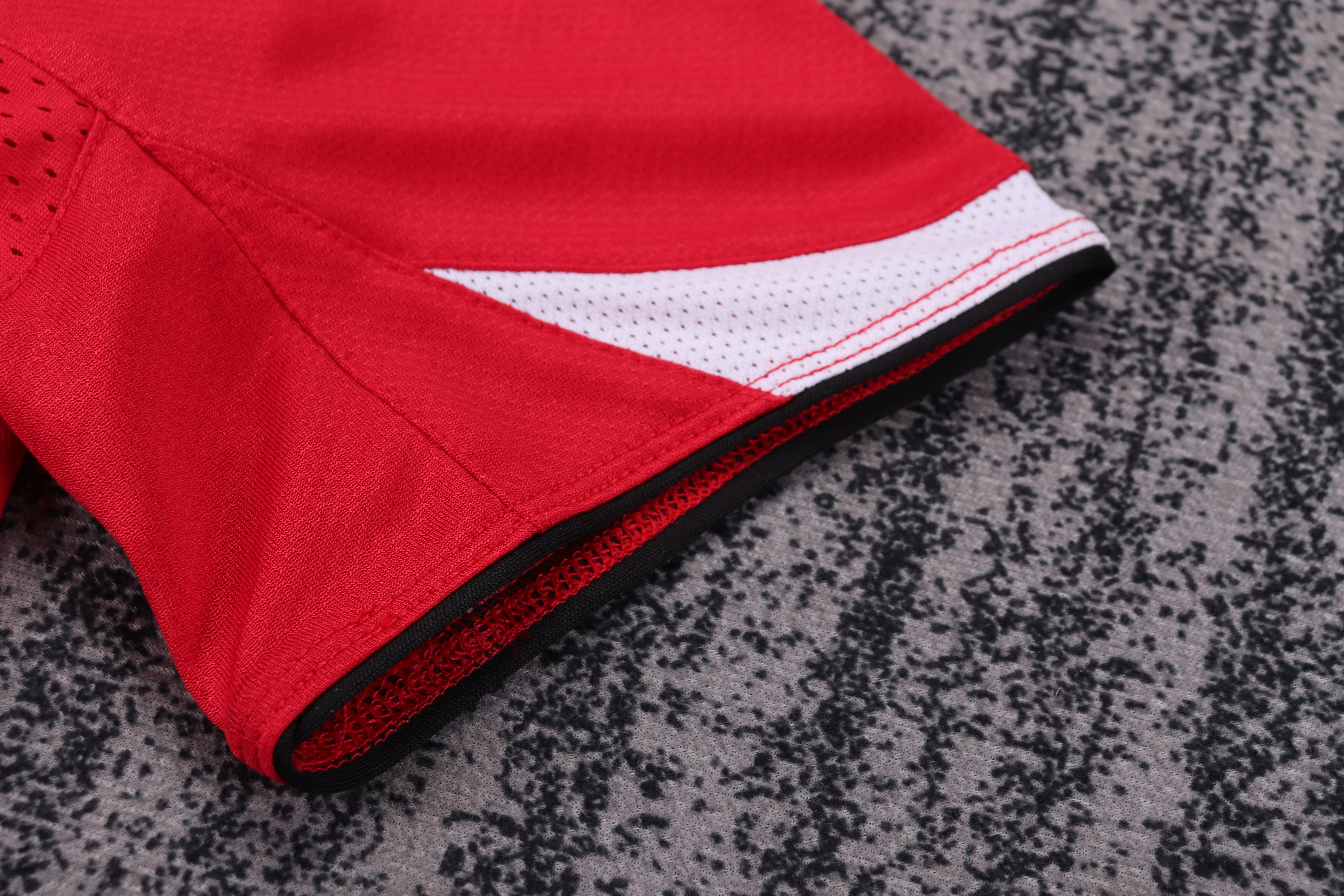 2005-06 Manchester United Home Retro Shirt - Kids view 5