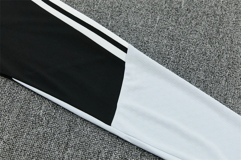 2026-27 Liverpool Black Half-Zip Training Jersey view 12