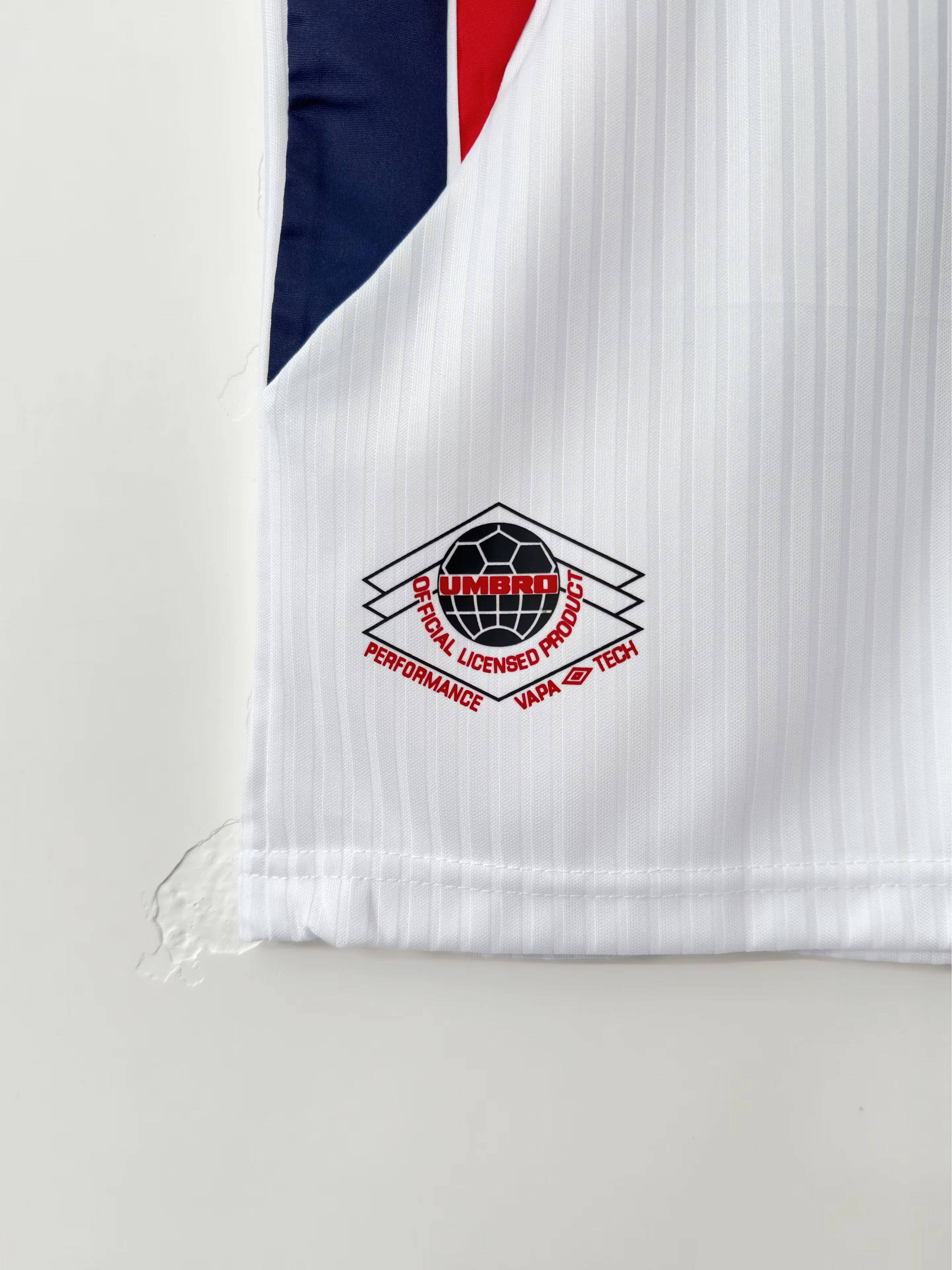 1998 England Home Retro Jersey view 3