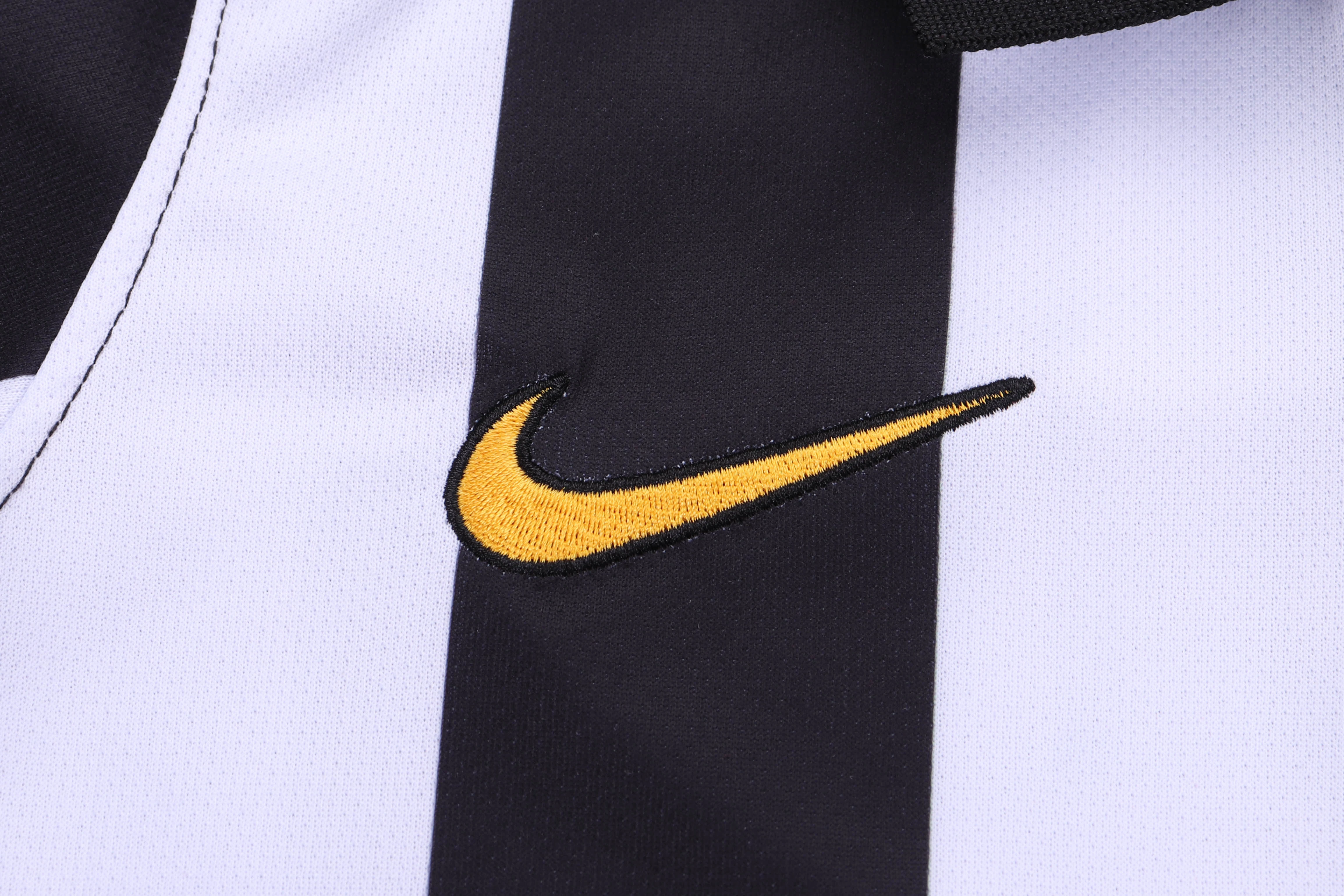 2014-15 Juventus Home Retro Jersey - Children's view 10
