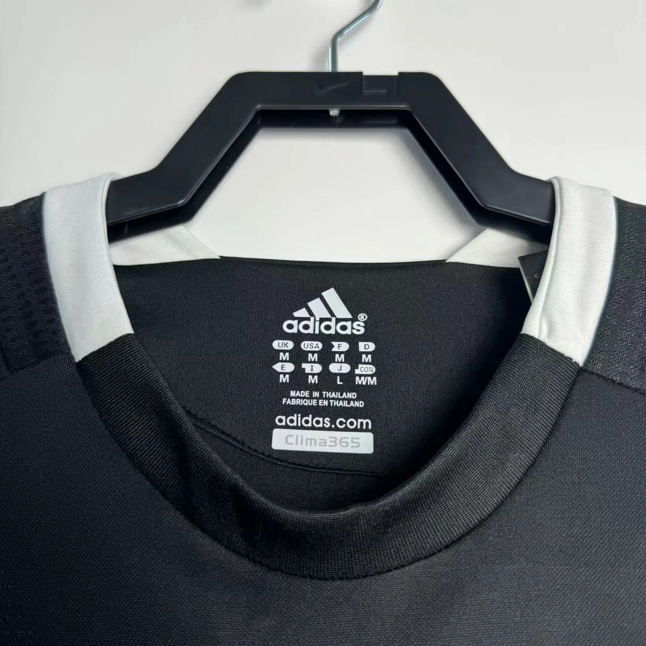 2008-09 Real Madrid Away Retro Jersey view 10