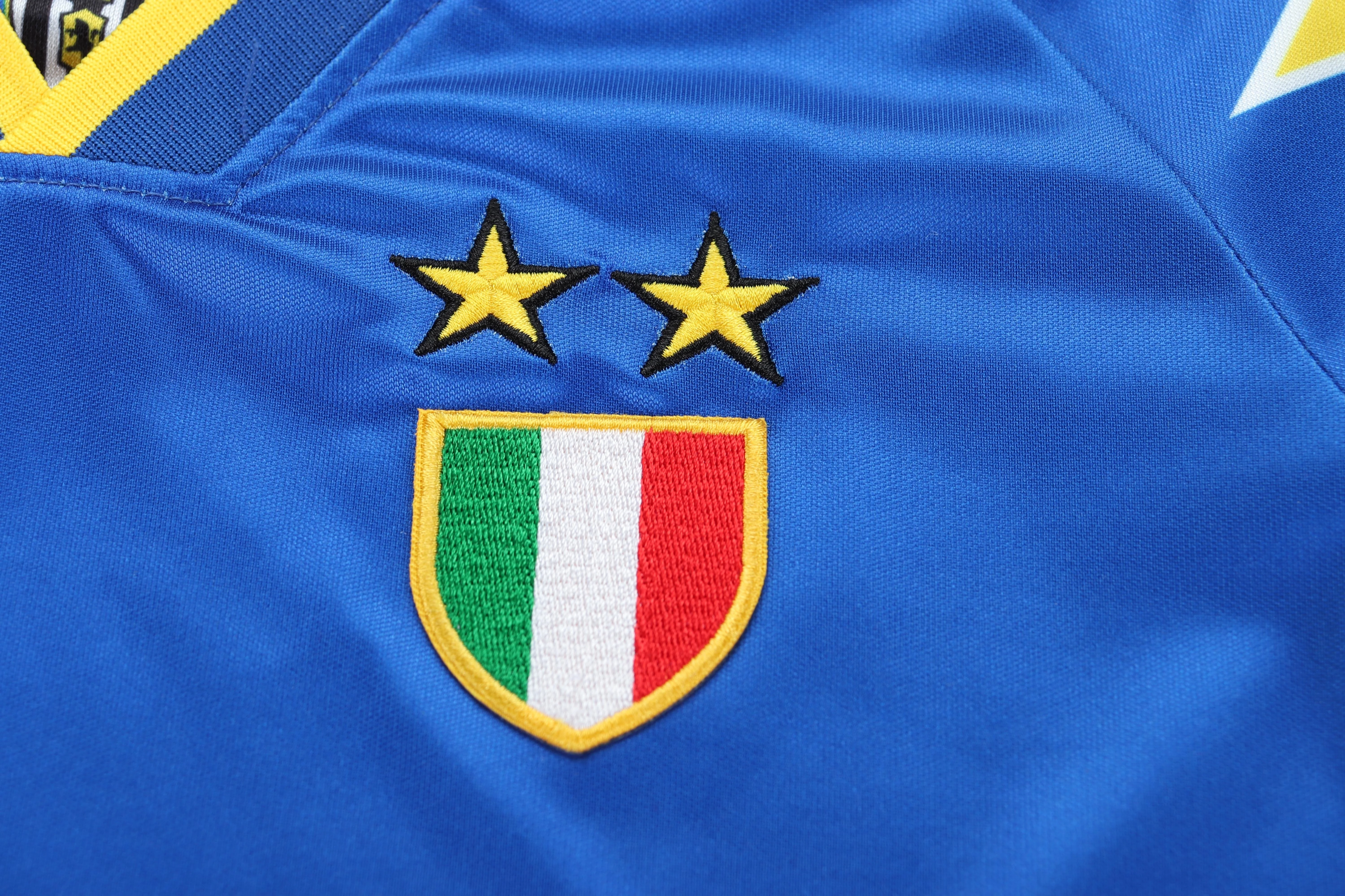 1995-96 Juventus Away Retro Jersey - Children's Size view 6