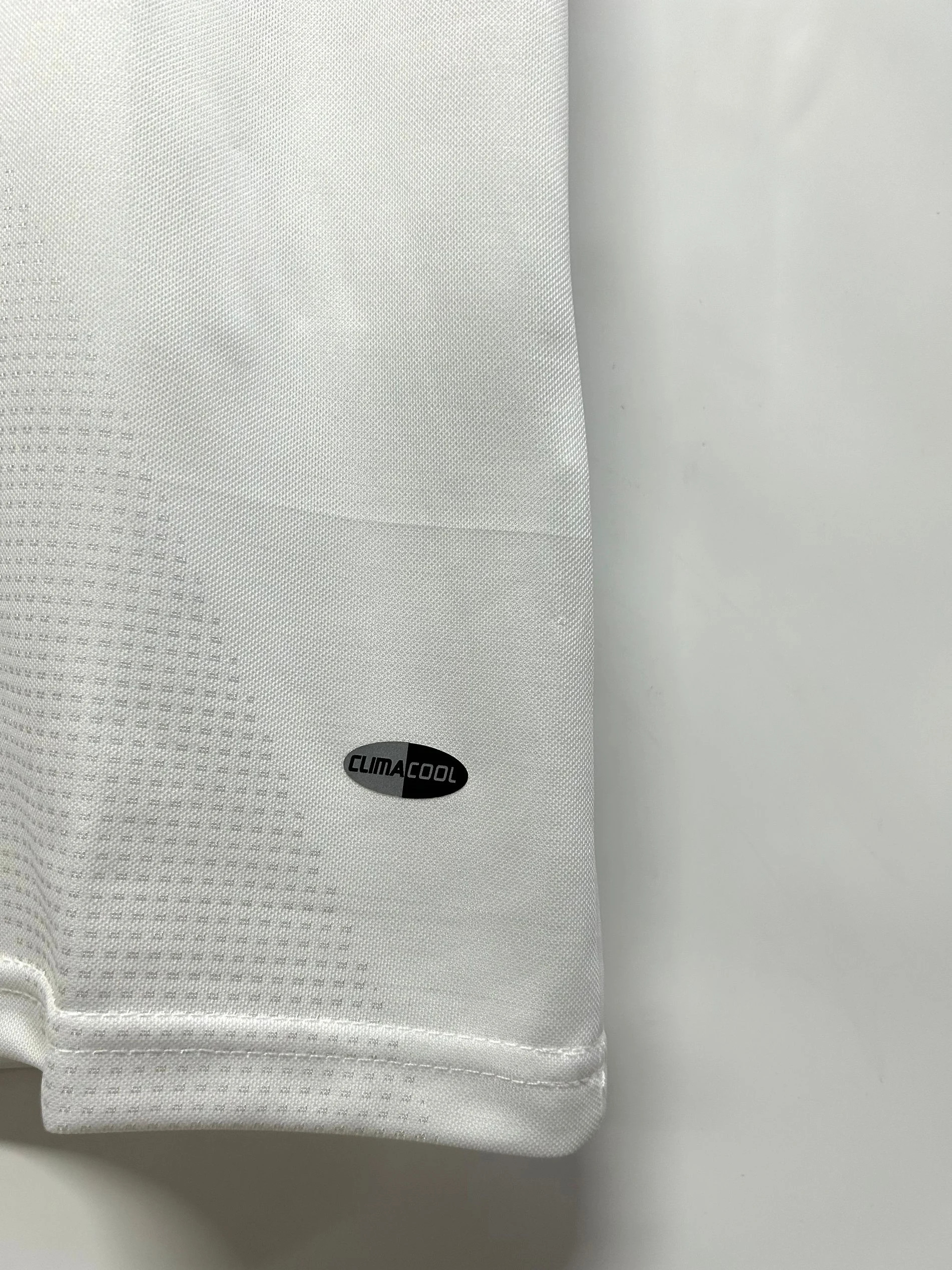 2008-09 Real Madrid Home Retro Jersey view 3