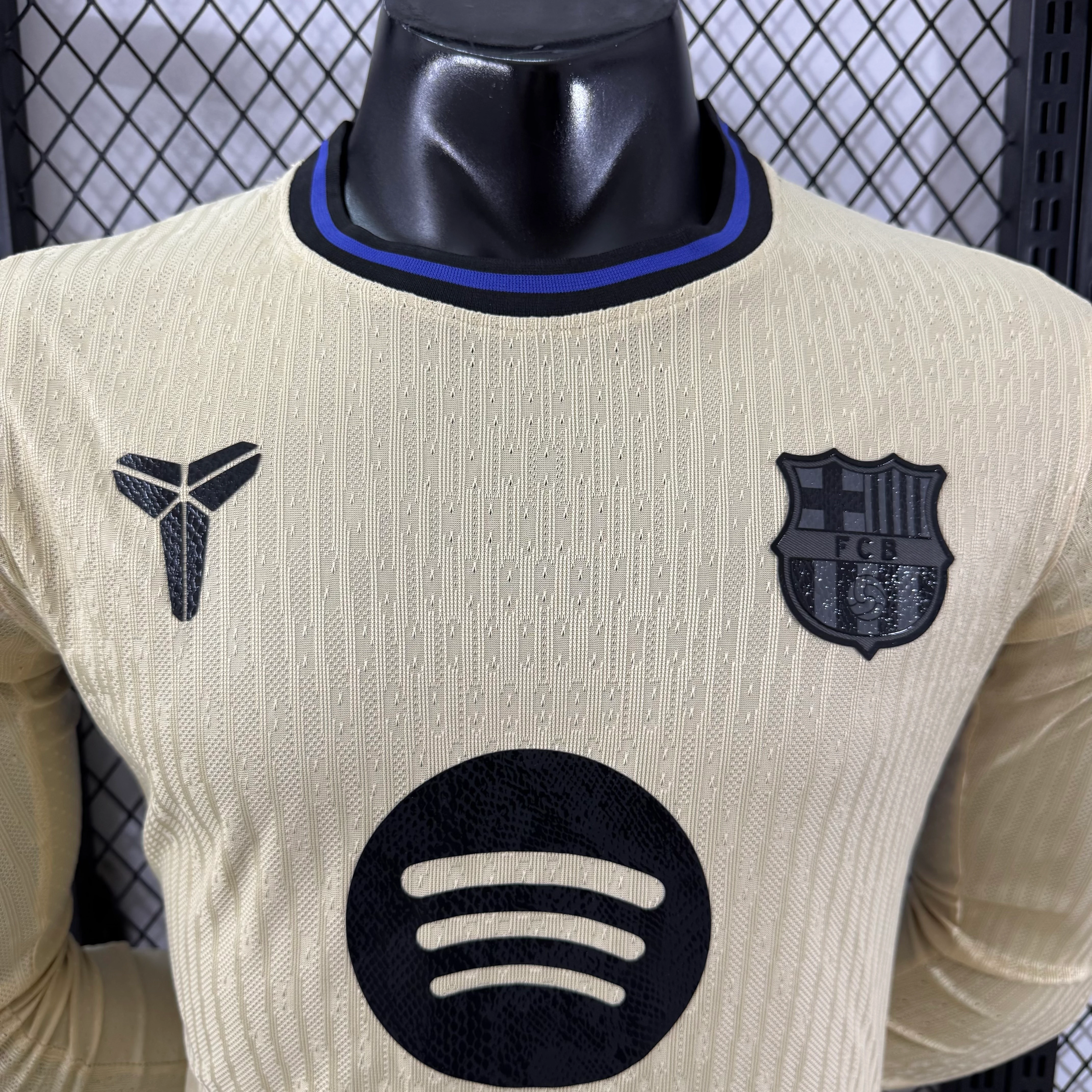 2025-26 Barcelona Away Long-Sleeve Jersey - Player Version view 3