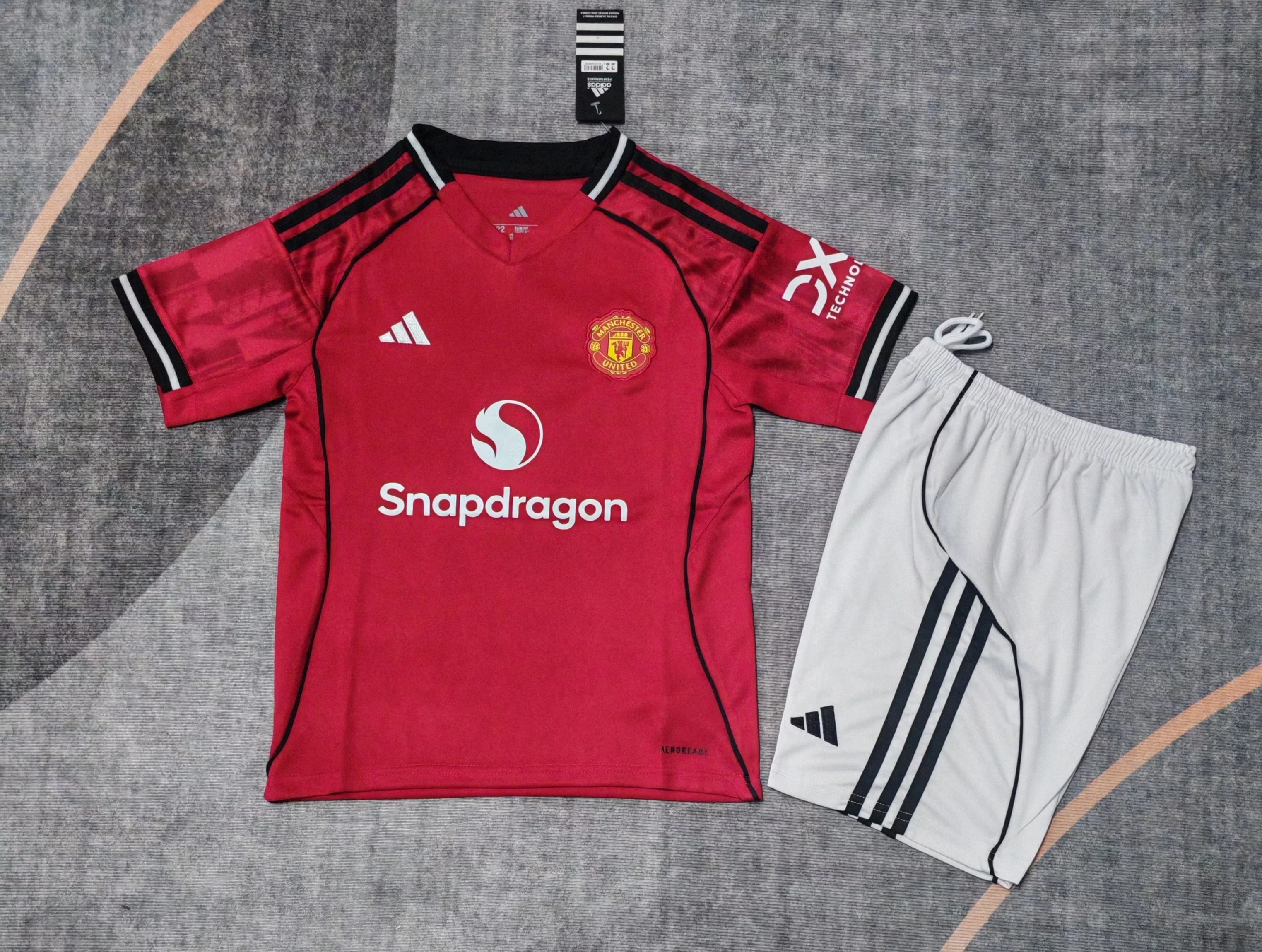 2025-26 Manchester United Home Jersey – Kids'