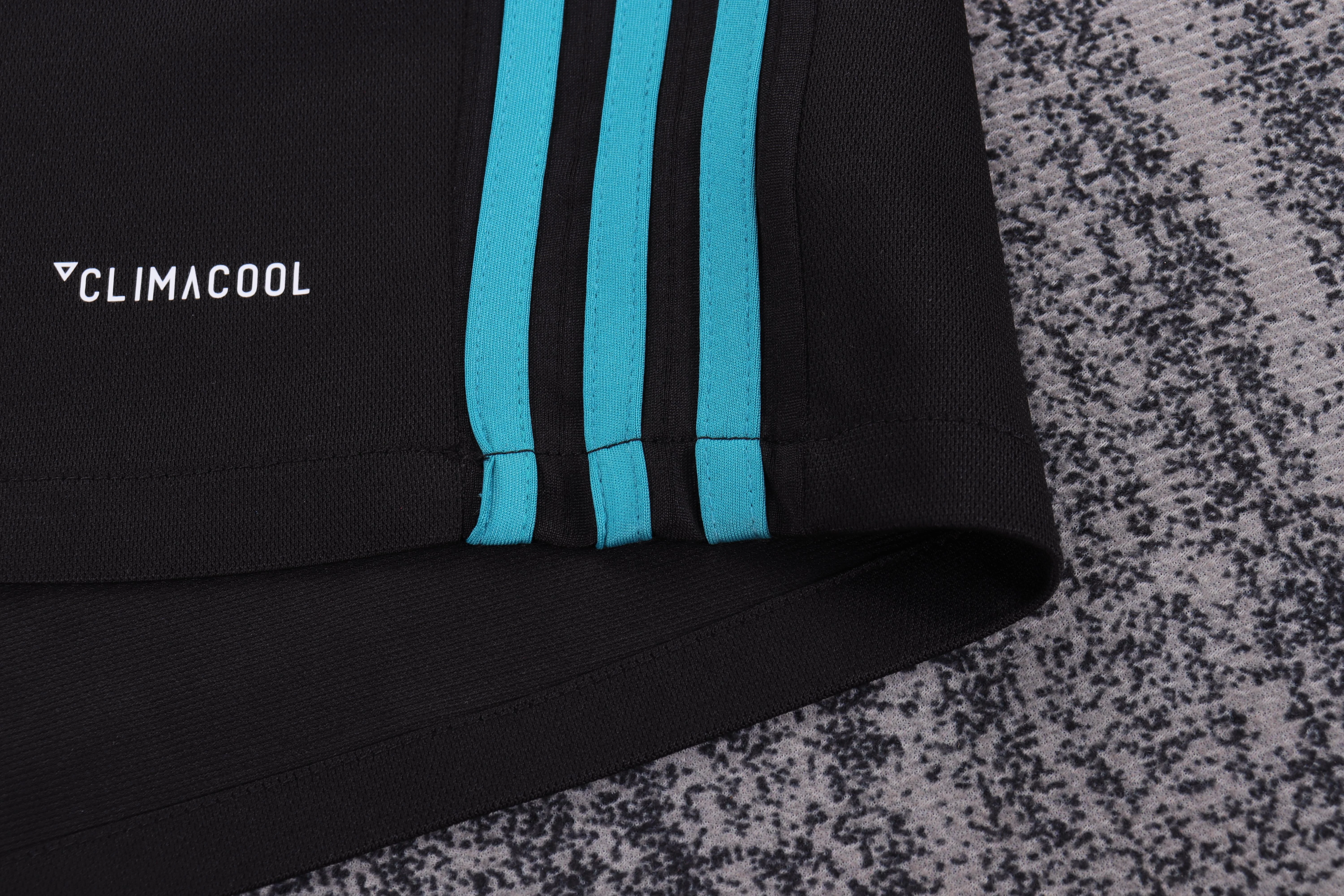 2017-18 Real Madrid Away Retro Shirt - Kids Sizes view 4