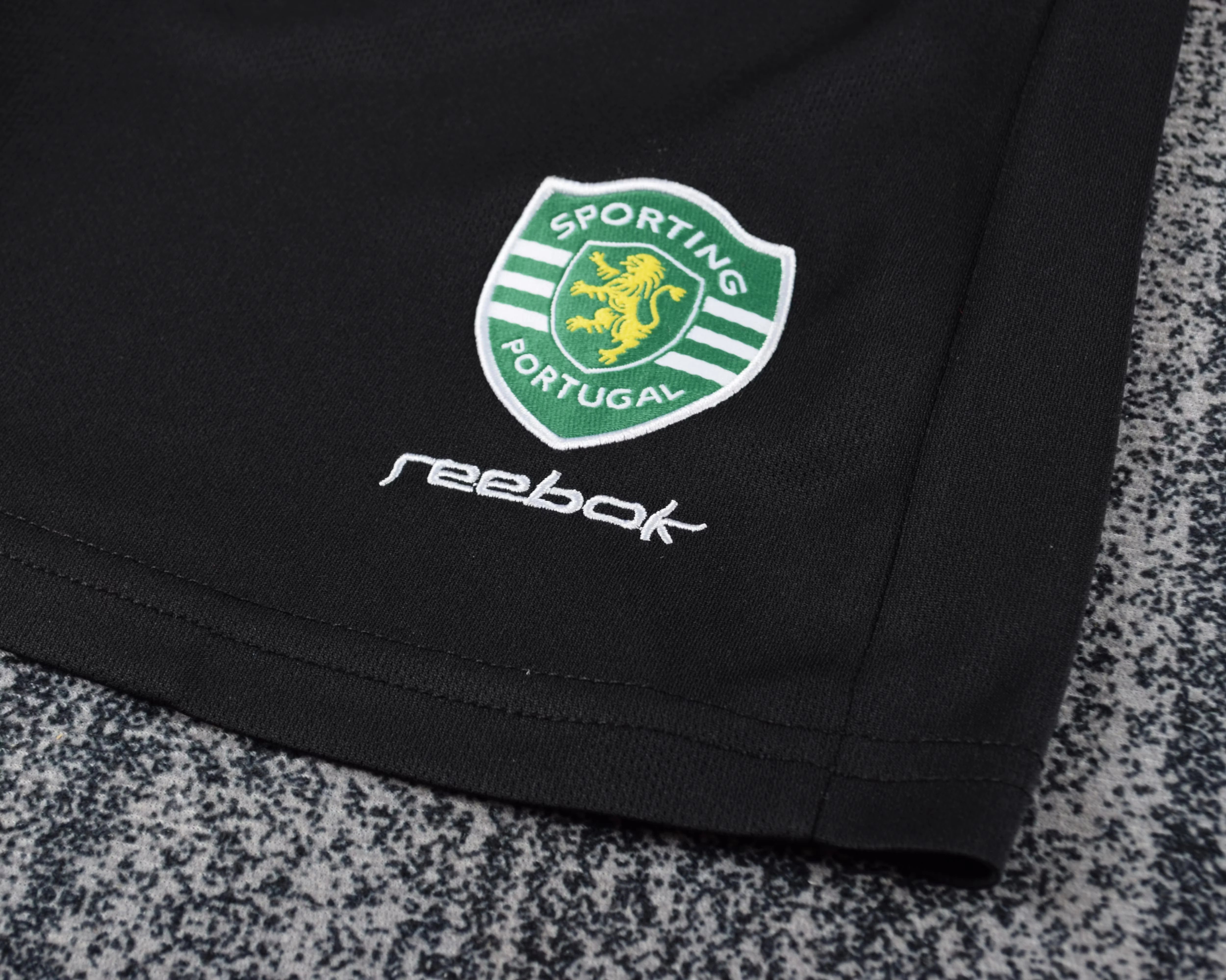 2001-03 Lisbon Home Retro Shirt - Kids view 5