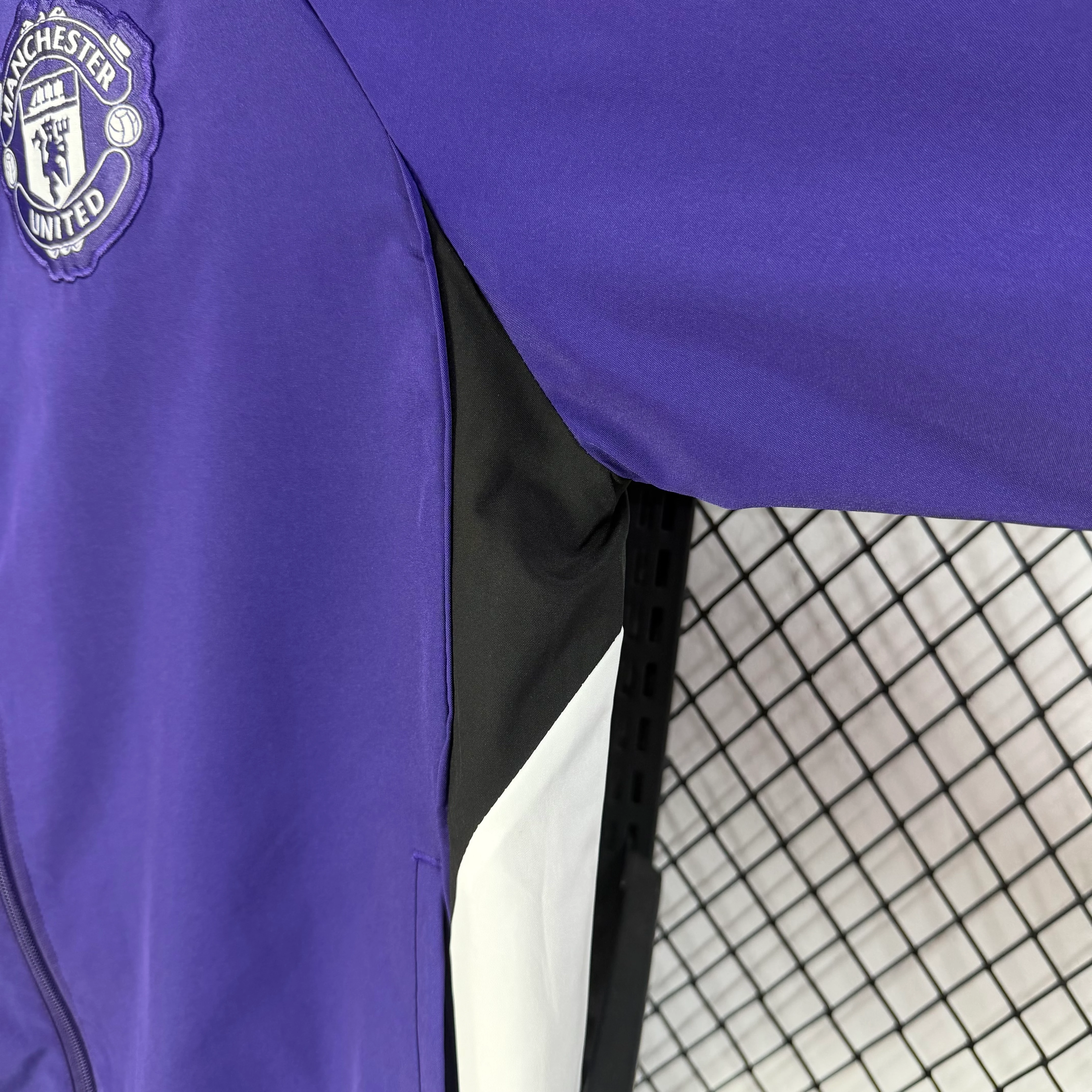2025-26 Manchester United Purple Waterproof Training Windbreaker view 4