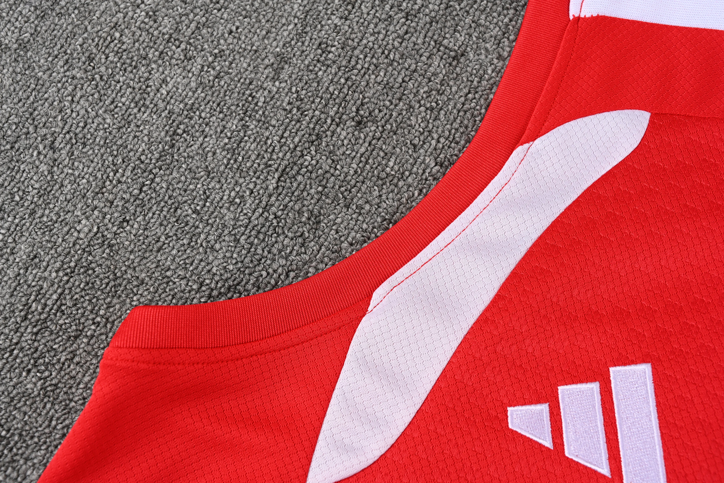 2026-27 Arsenal training vest jersey view 17
